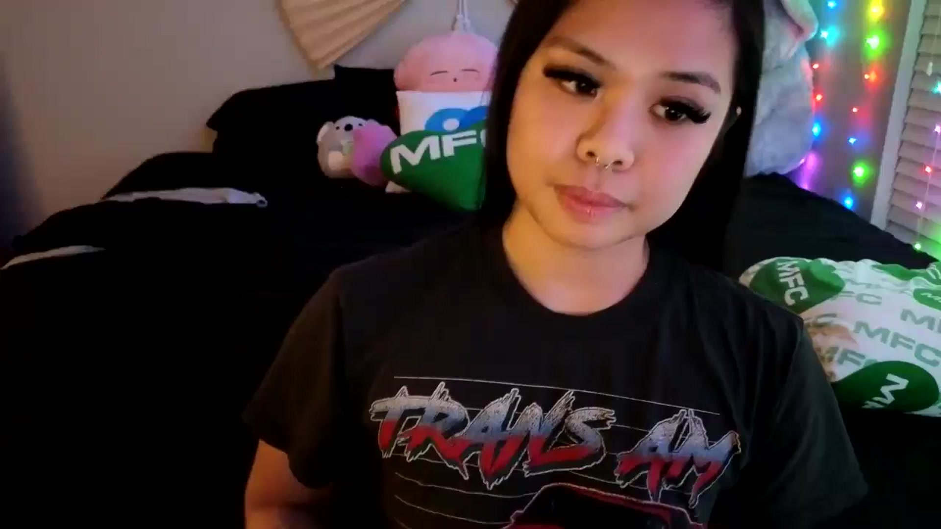 Gallery image thumbnail from dolllface's myfreecams stream on, 05/16/2024, 10:23 image 1 of 20