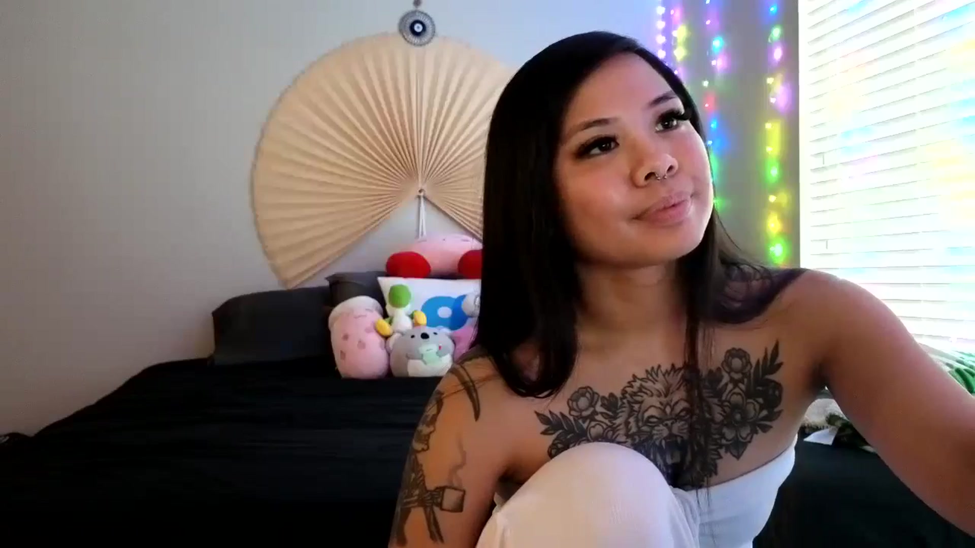 Gallery image thumbnail from dolllface's myfreecams stream on, 05/25/2024, 23:03 image 2 of 20
