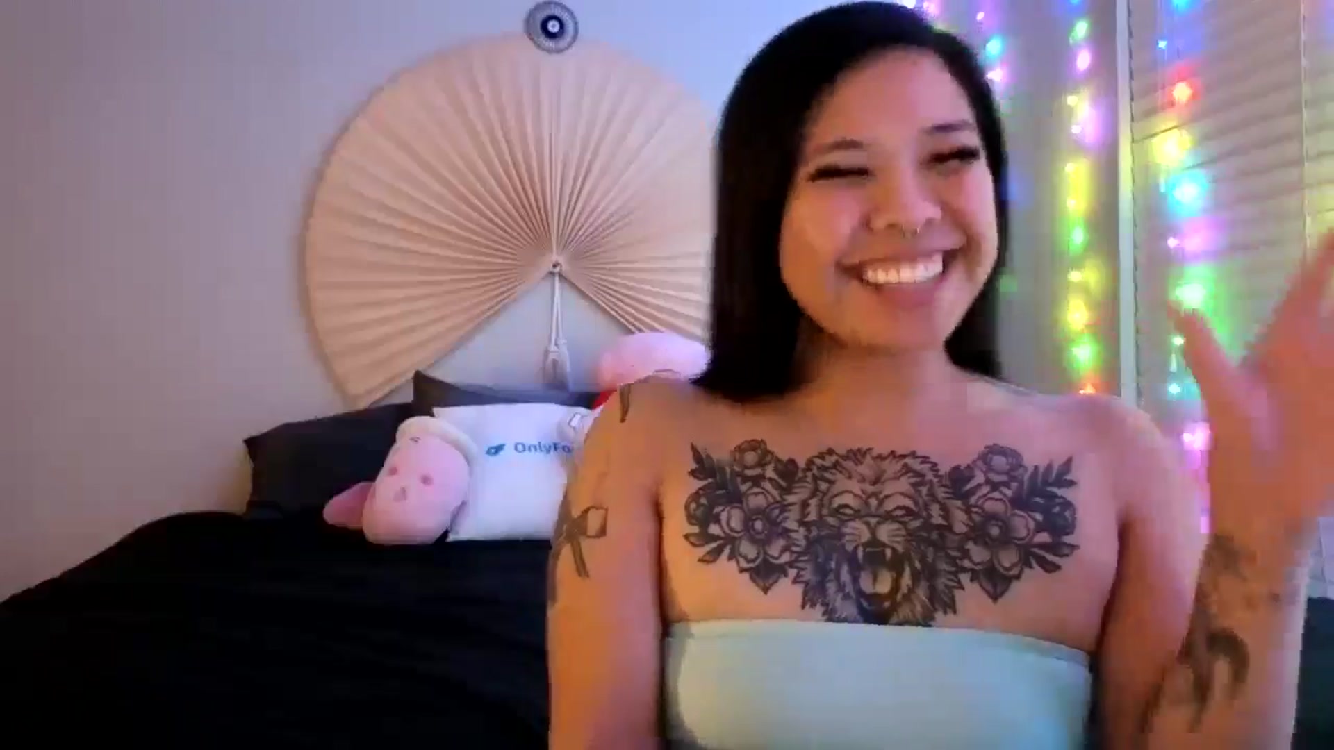 Gallery image thumbnail from dolllface's myfreecams stream on, 05/30/2024, 10:48 image 10 of 20