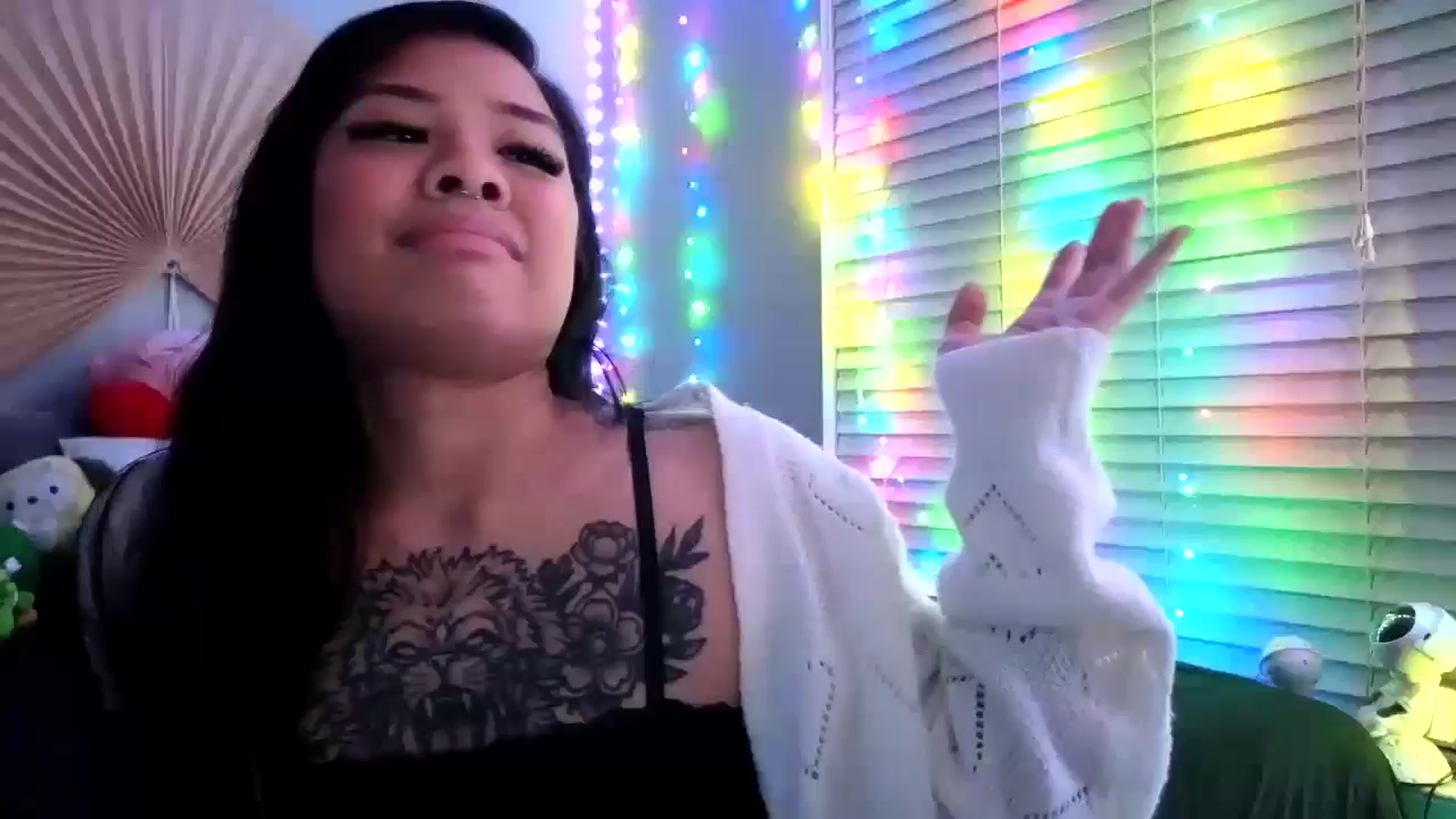 Gallery image thumbnail from dolllface's myfreecams stream on, 06/03/2024, 11:40 image 10 of 20