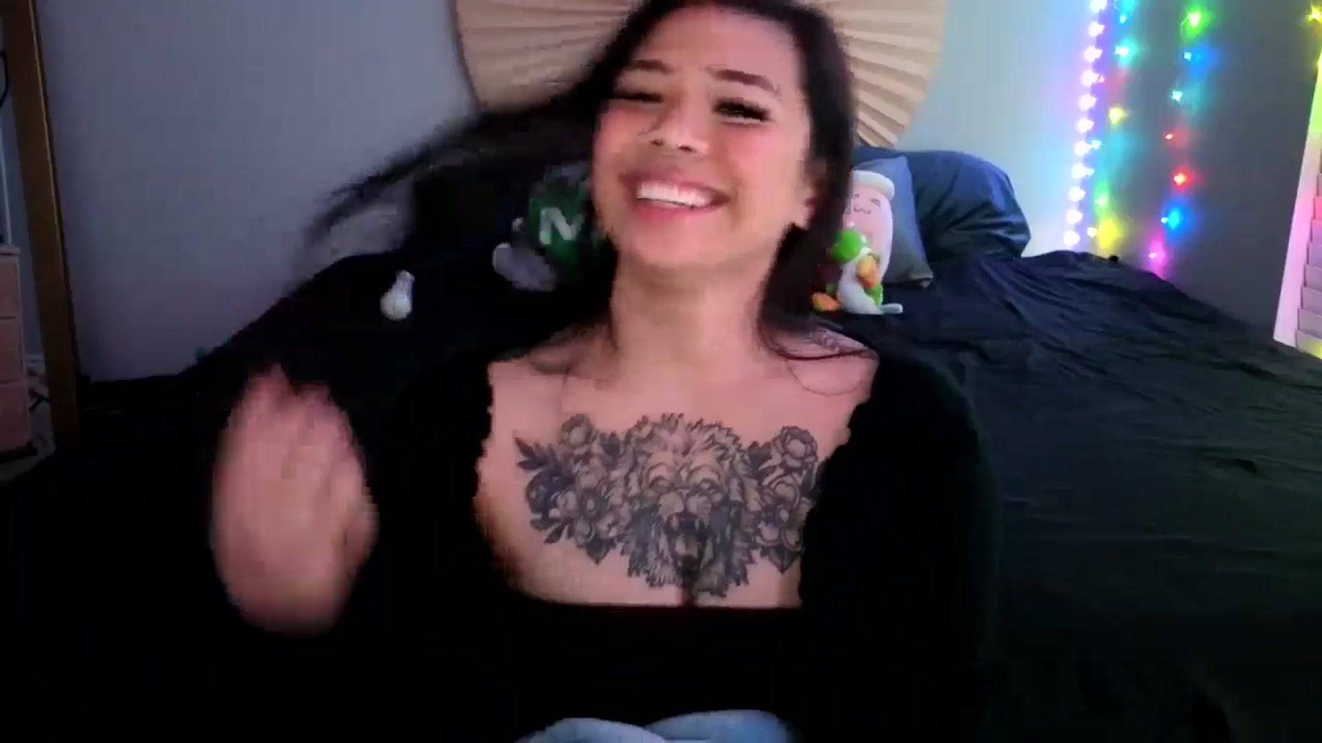 Gallery image thumbnail from dolllface's myfreecams stream on, 06/06/2024, 09:25 image 20 of 20