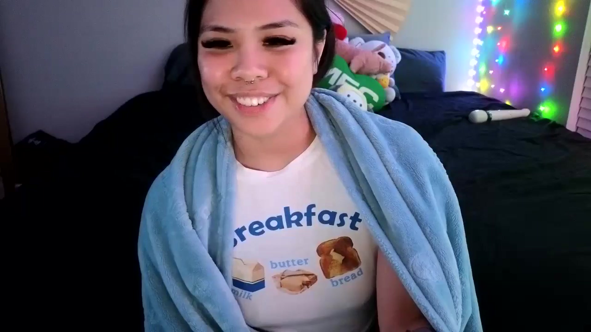 Gallery image thumbnail from dolllface's myfreecams stream on, 06/17/2024, 11:39 image 15 of 20