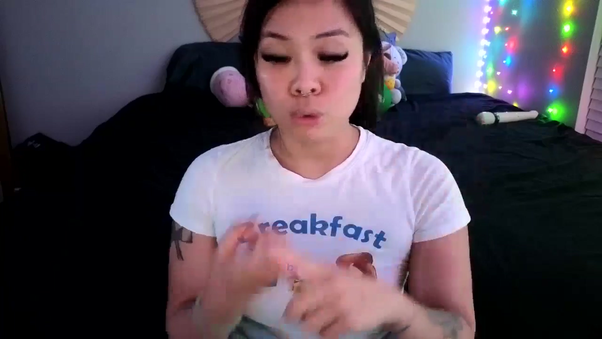 Gallery image thumbnail from dolllface's myfreecams stream on, 06/17/2024, 11:39 image 19 of 20