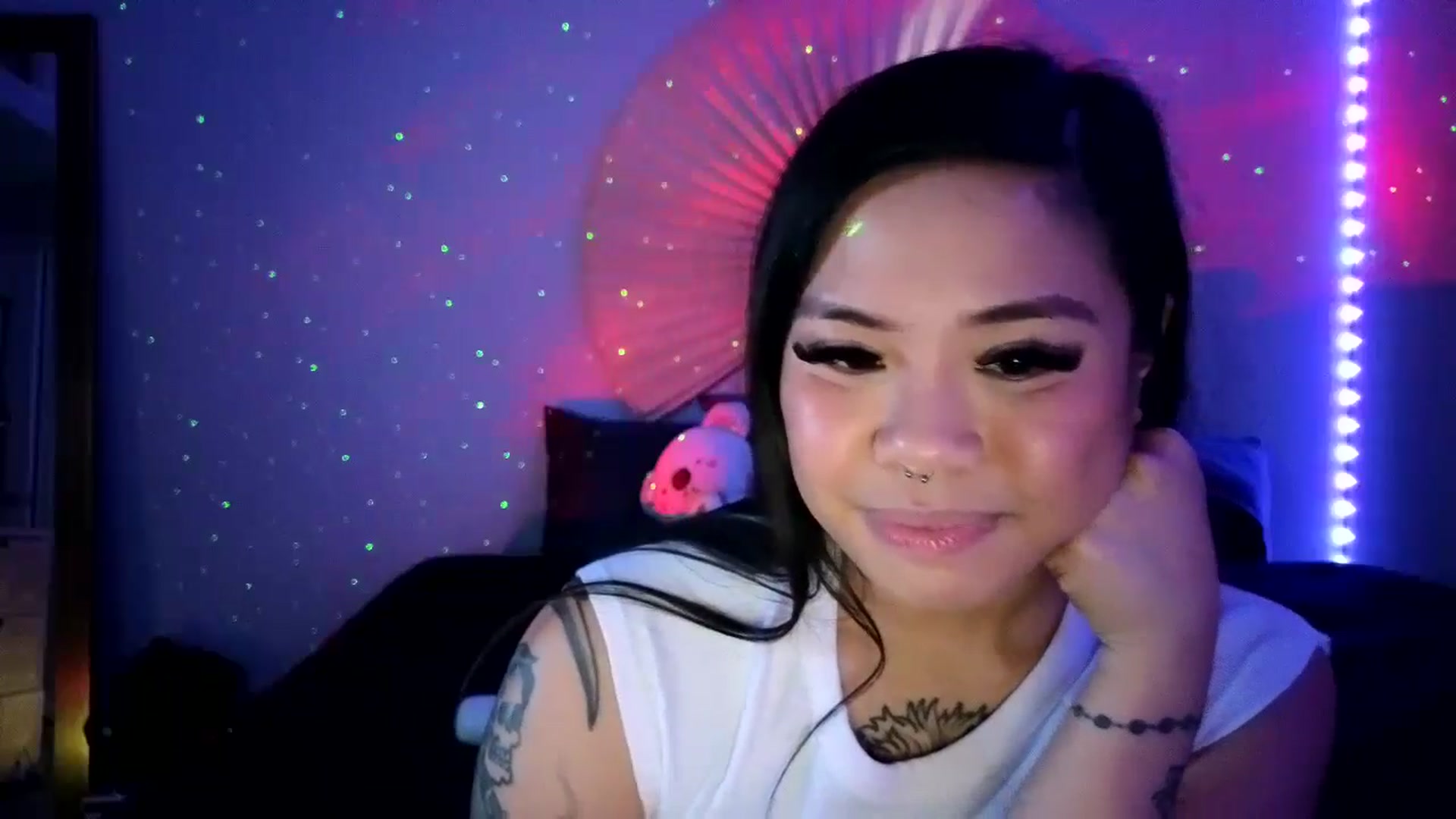 Gallery image thumbnail from dolllface's myfreecams stream on, 06/22/2024, 11:36 image 2 of 20