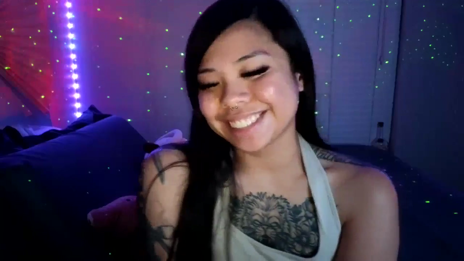 Gallery image thumbnail from dolllface's myfreecams stream on, 07/05/2024, 07:37 image 5 of 20