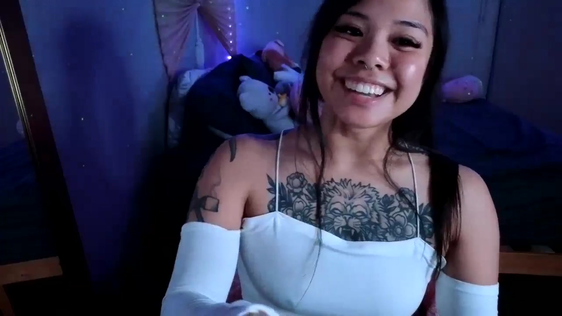 Gallery image thumbnail from dolllface's myfreecams stream on, 07/24/2024, 11:40 image 9 of 20