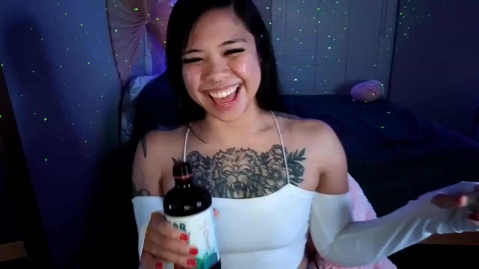Gallery image thumbnail from dolllface's myfreecams stream on, 07/24/2024, 11:40 image 1 of 20