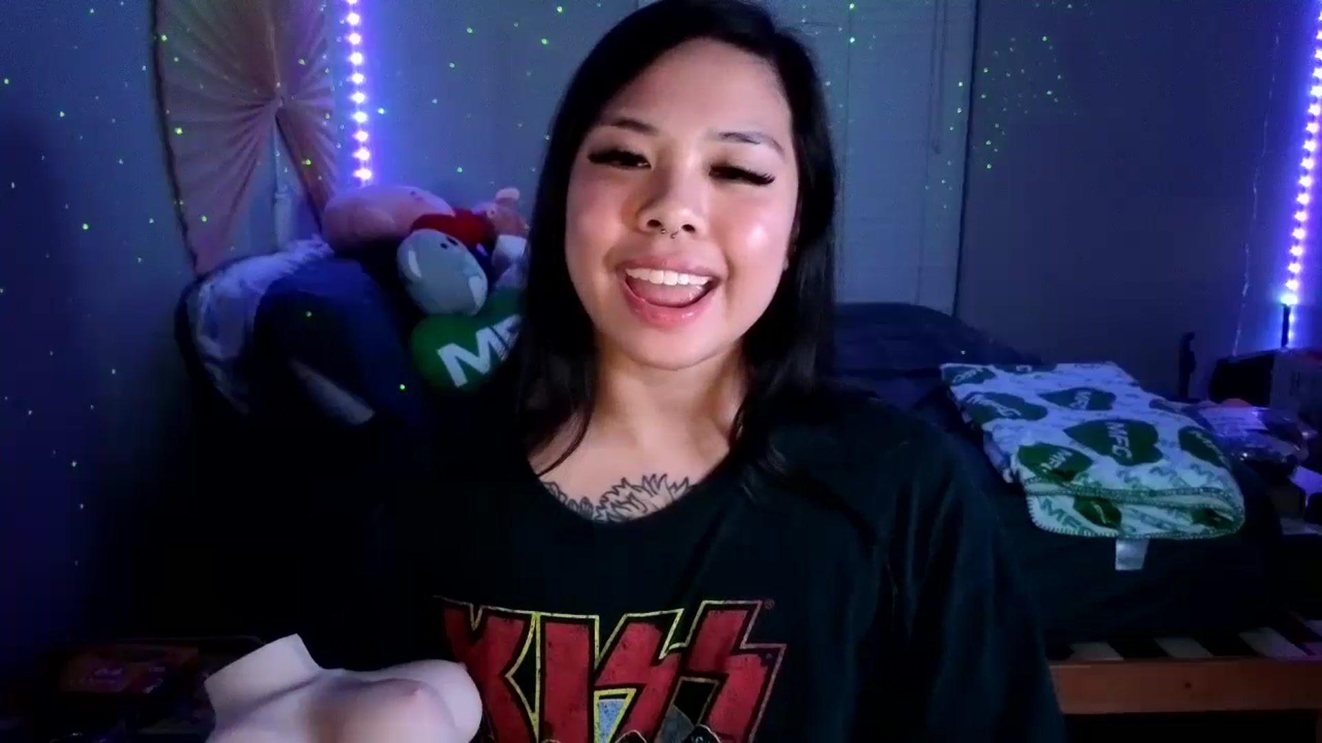 Gallery image thumbnail from dolllface's myfreecams stream on, 08/01/2024, 08:59 image 6 of 20