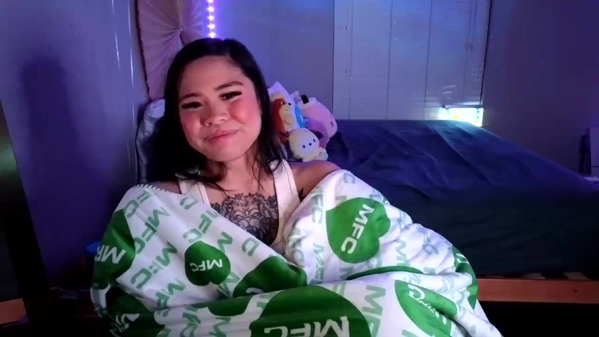 Gallery image thumbnail from dolllface's myfreecams stream on, 08/09/2024, 12:10 image 7 of 20