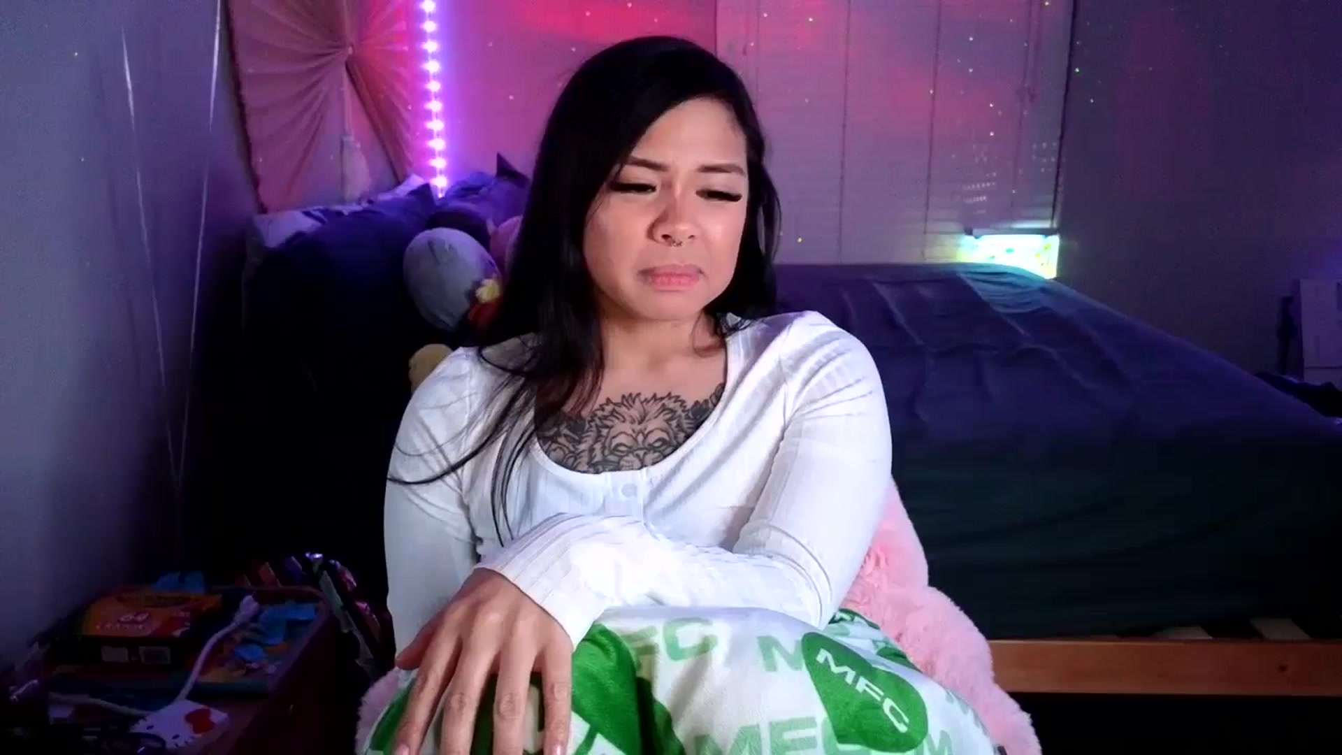 Gallery image thumbnail from dolllface's myfreecams stream on, 08/10/2024, 12:07 image 7 of 20