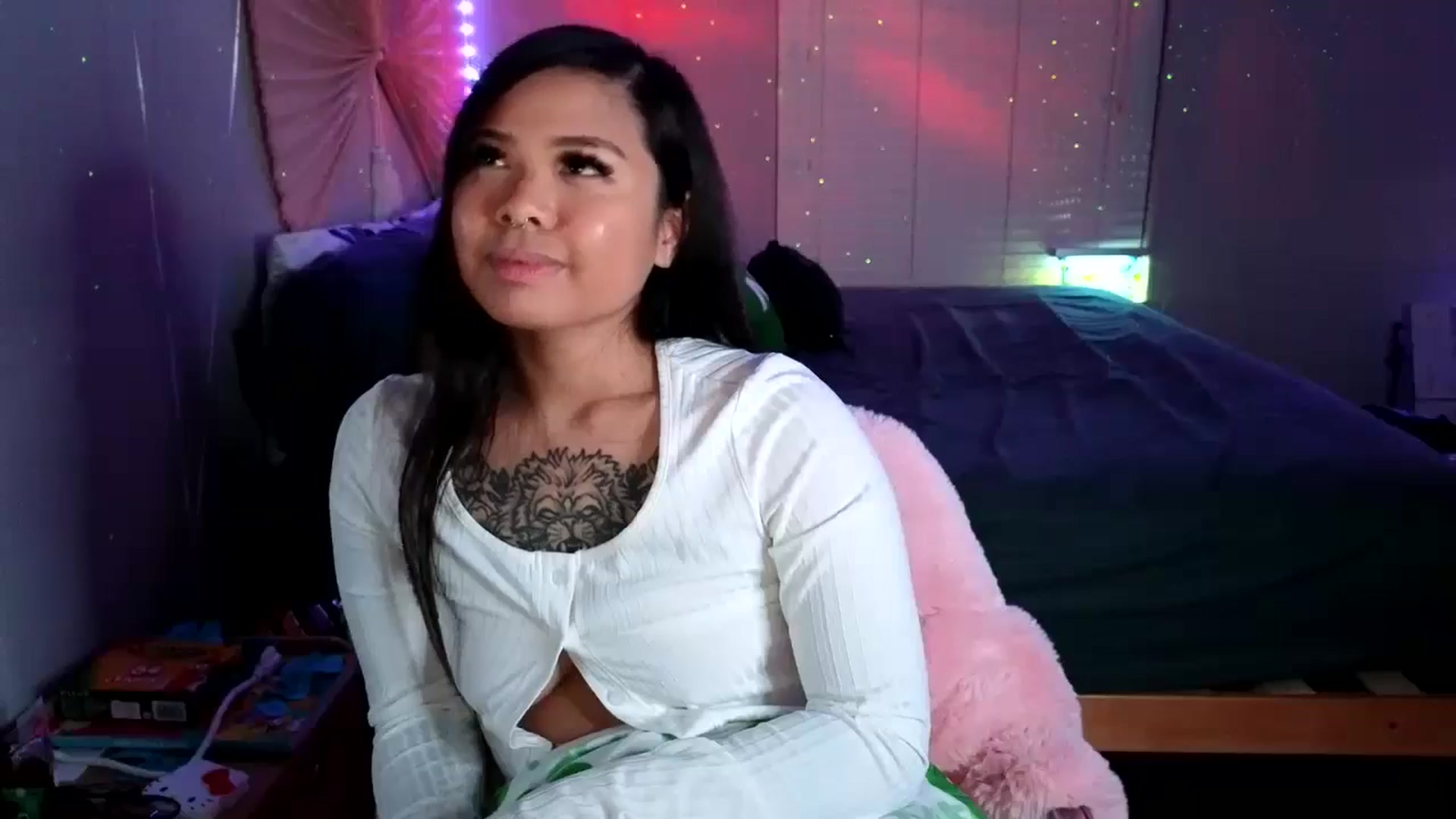 Gallery image thumbnail from dolllface's myfreecams stream on, 08/10/2024, 12:07 image 6 of 20