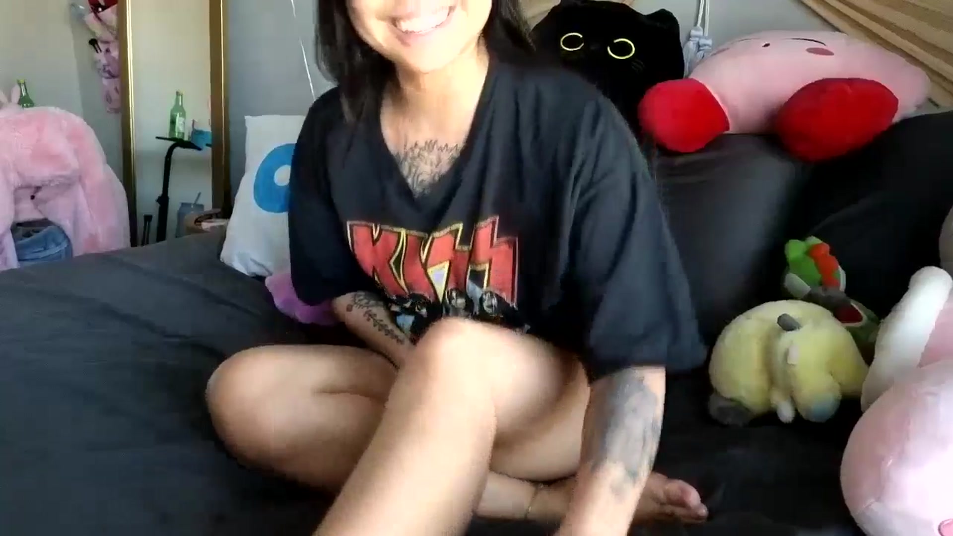 Gallery image thumbnail from dolllface's myfreecams stream on, 08/10/2024, 23:34 image 6 of 20