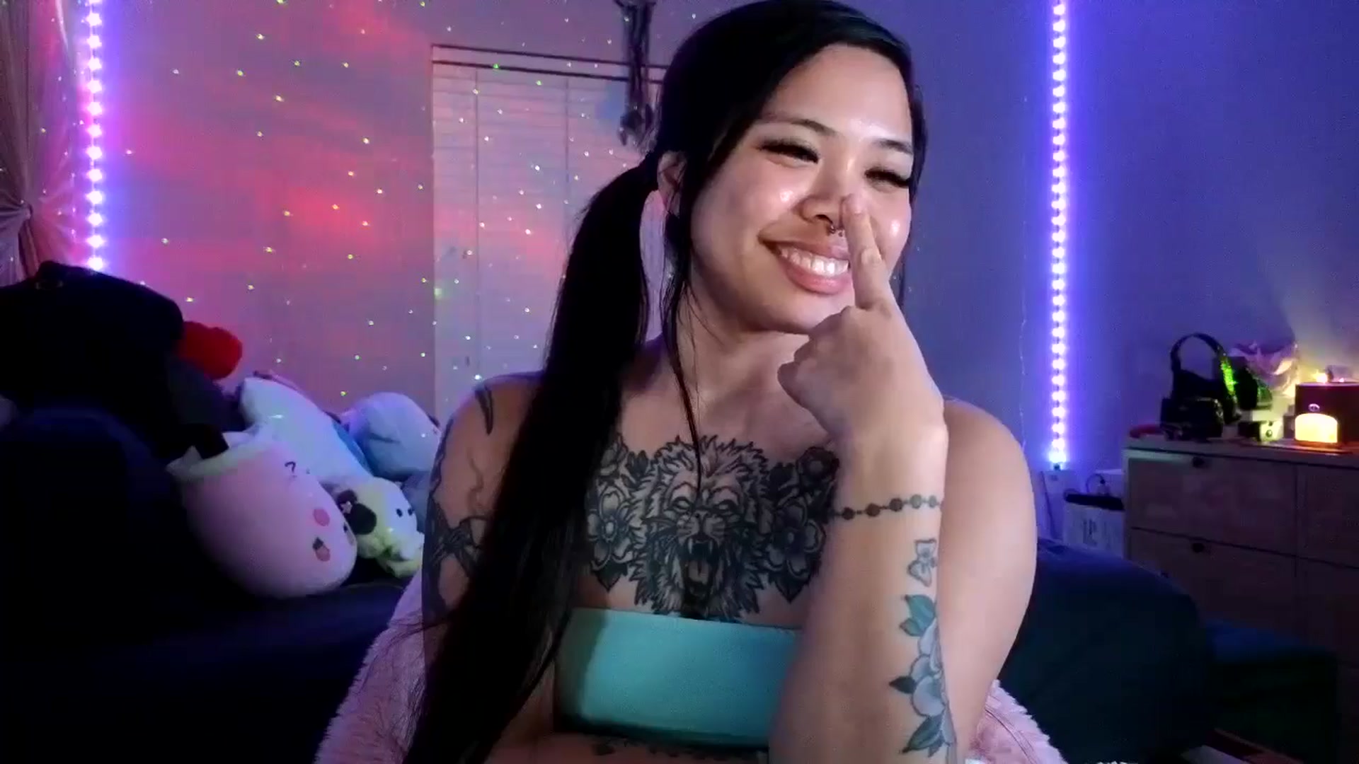 Gallery image thumbnail from dolllface's myfreecams stream on, 08/12/2024, 10:20 image 4 of 20