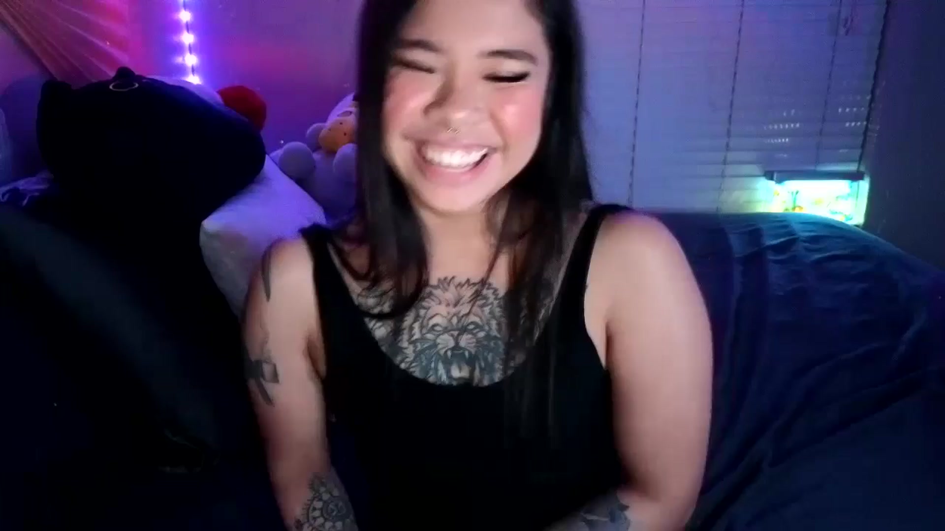 Gallery image thumbnail from dolllface's myfreecams stream on, 08/19/2024, 11:05 image 8 of 20