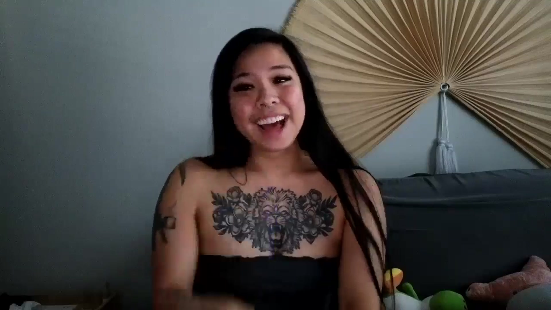 Gallery image thumbnail from dolllface's myfreecams stream on, 08/22/2024, 21:32 image 17 of 20