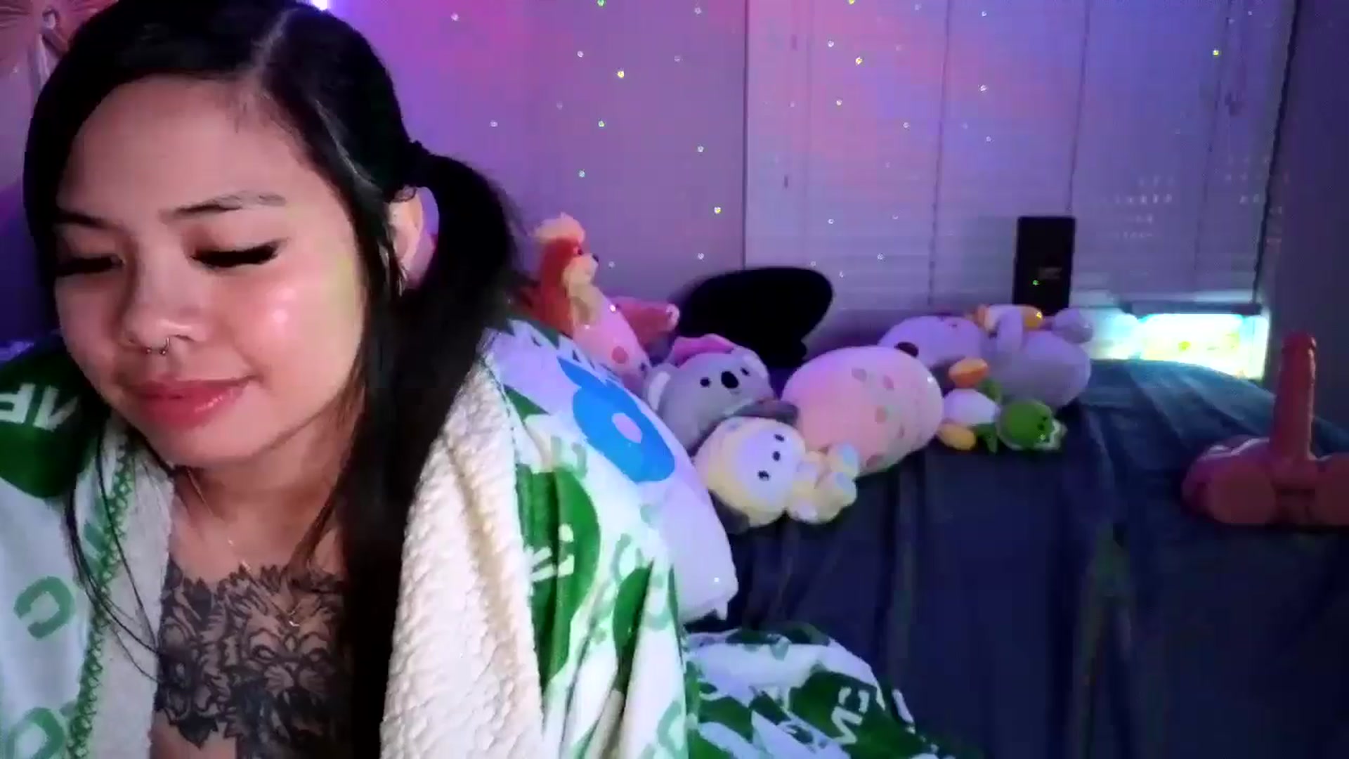 Gallery image thumbnail from dolllface's myfreecams stream on, 08/23/2024, 09:57 image 10 of 20