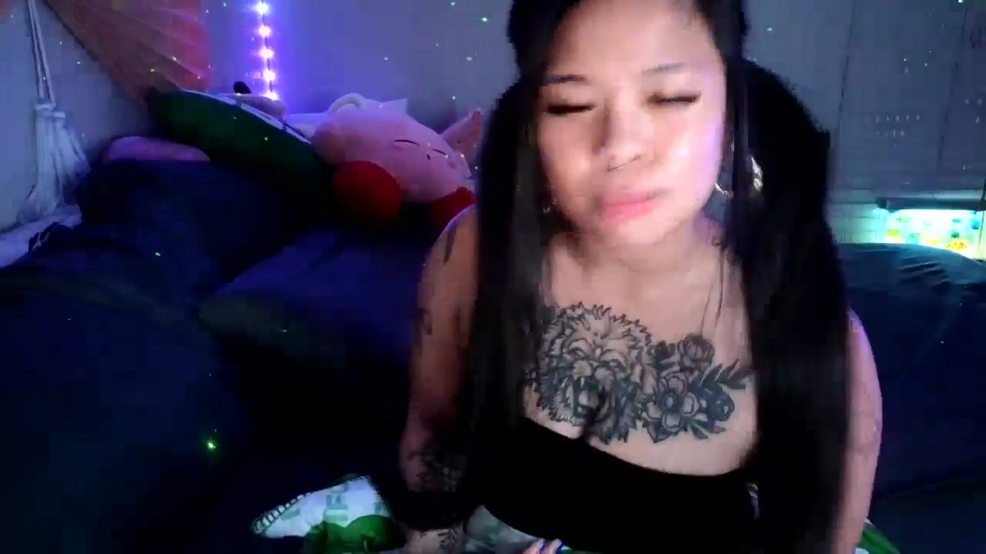 Gallery image thumbnail from dolllface's myfreecams stream on, 08/25/2024, 10:29 image 17 of 20