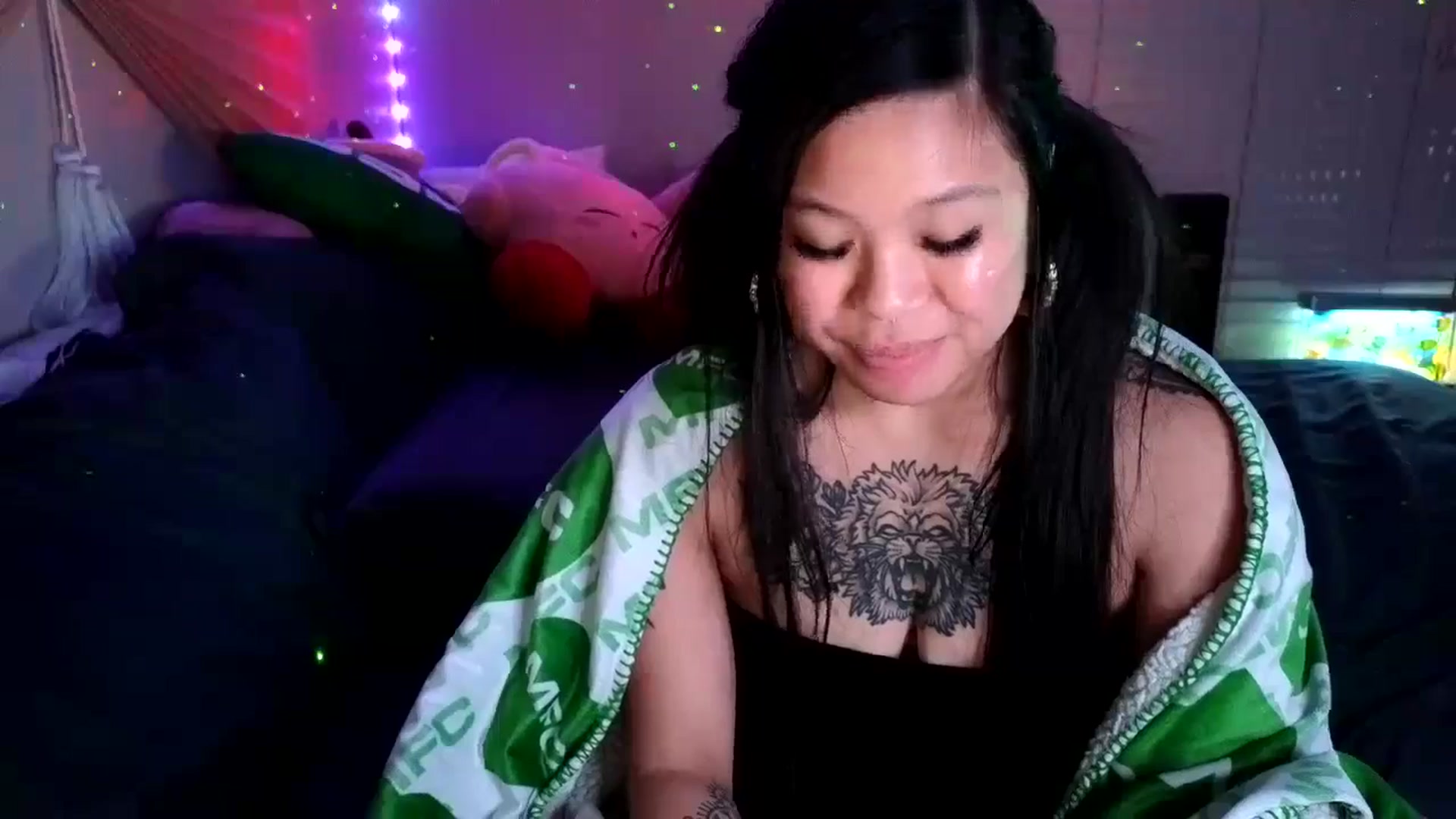 Gallery image thumbnail from dolllface's myfreecams stream on, 08/25/2024, 11:39 image 19 of 20