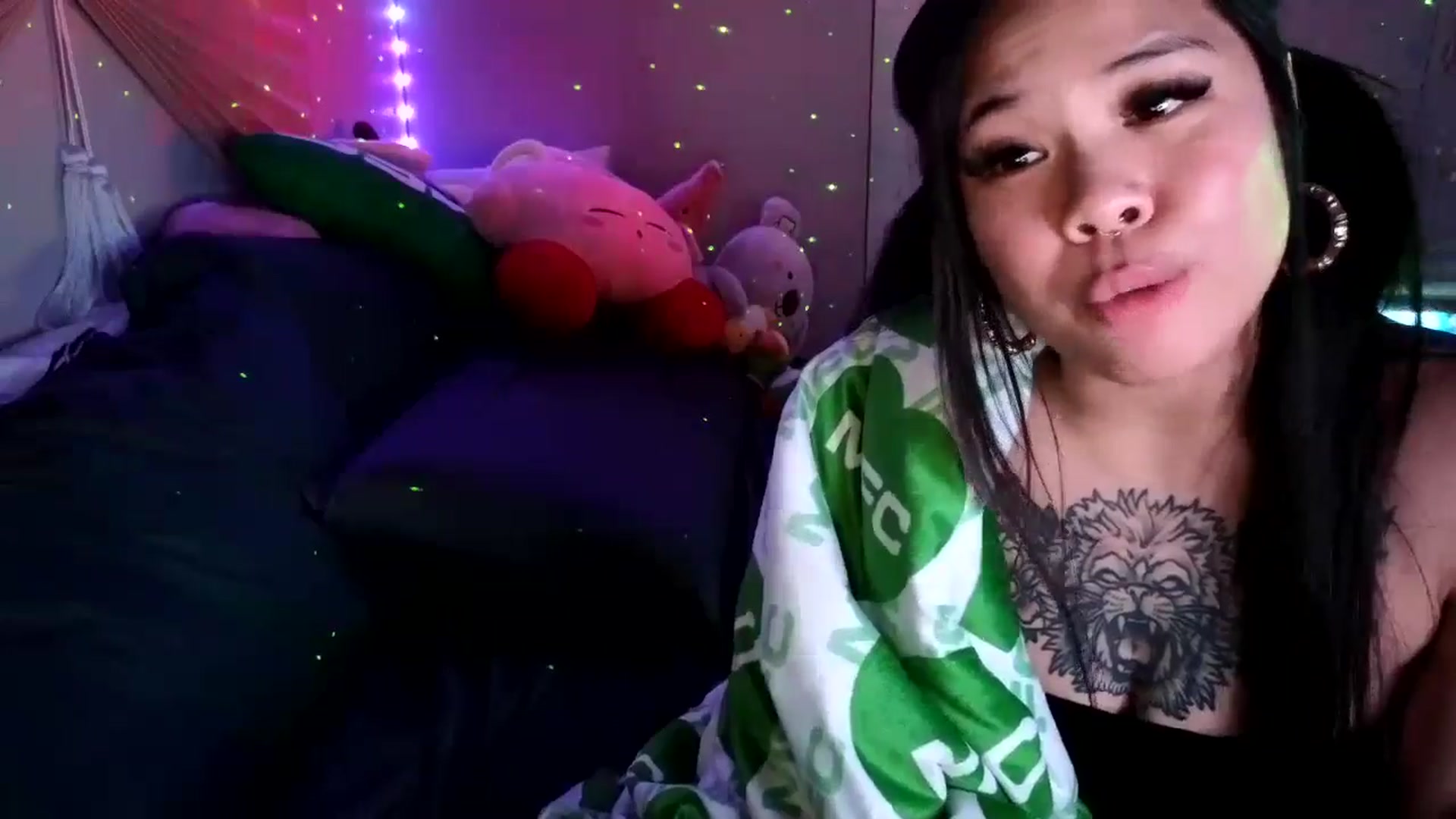 Gallery image thumbnail from dolllface's myfreecams stream on, 08/25/2024, 11:39 image 7 of 20