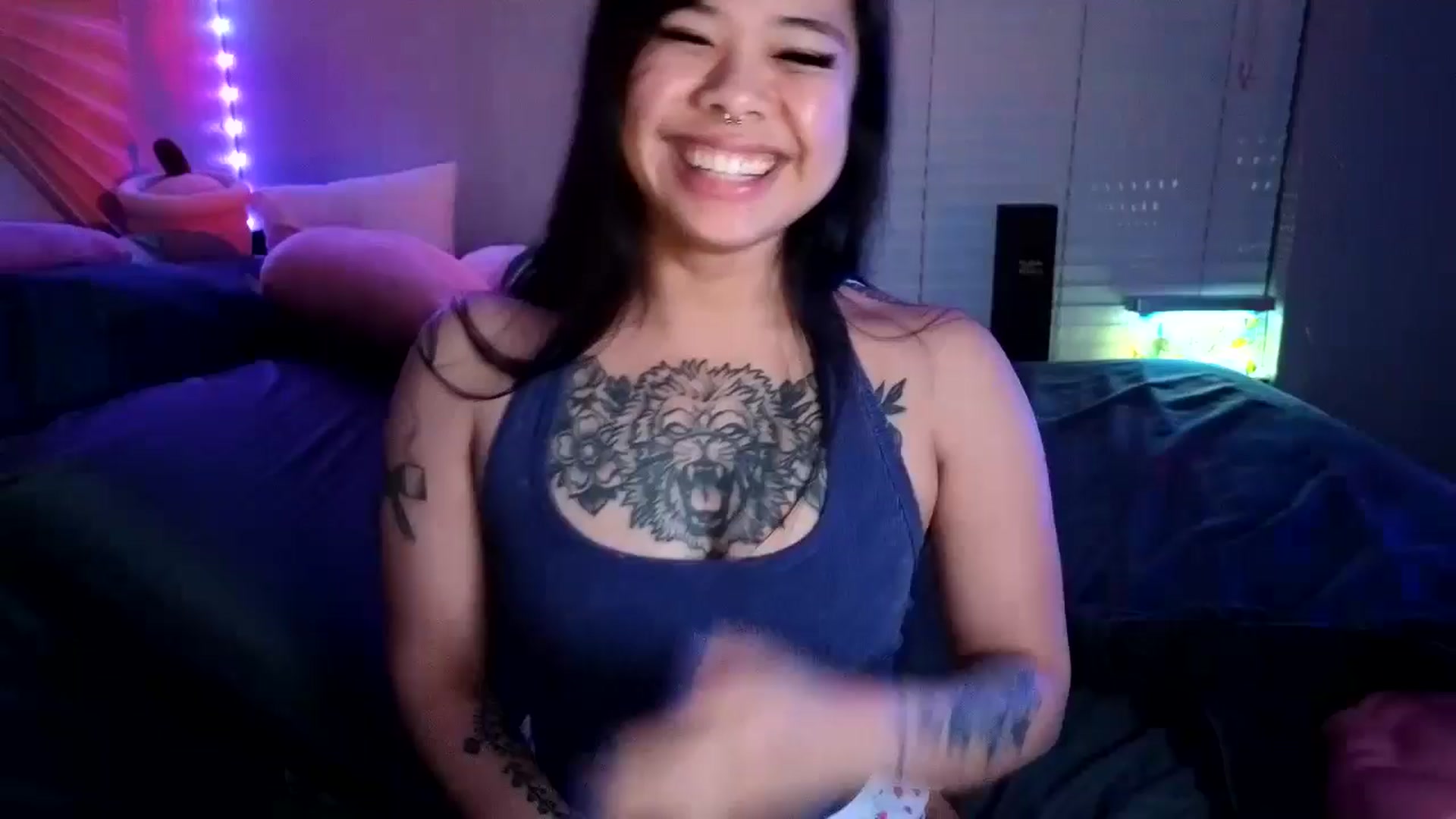 Gallery image thumbnail from dolllface's myfreecams stream on, 08/26/2024, 11:23 image 20 of 20