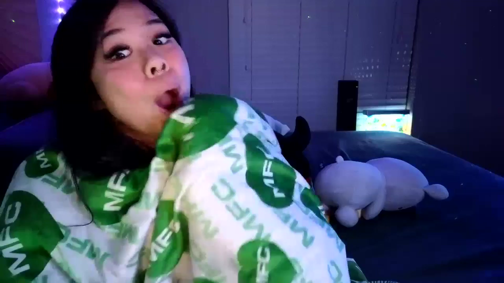 Gallery image thumbnail from dolllface's myfreecams stream on, 09/04/2024, 11:16 image 15 of 20
