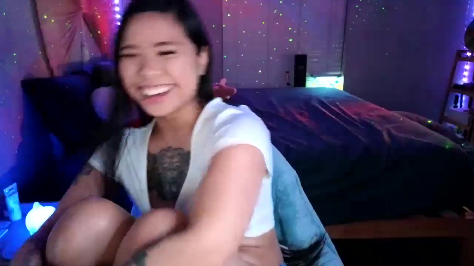 Gallery image thumbnail from dolllface's myfreecams stream on, 09/12/2024, 07:50 image 9 of 20