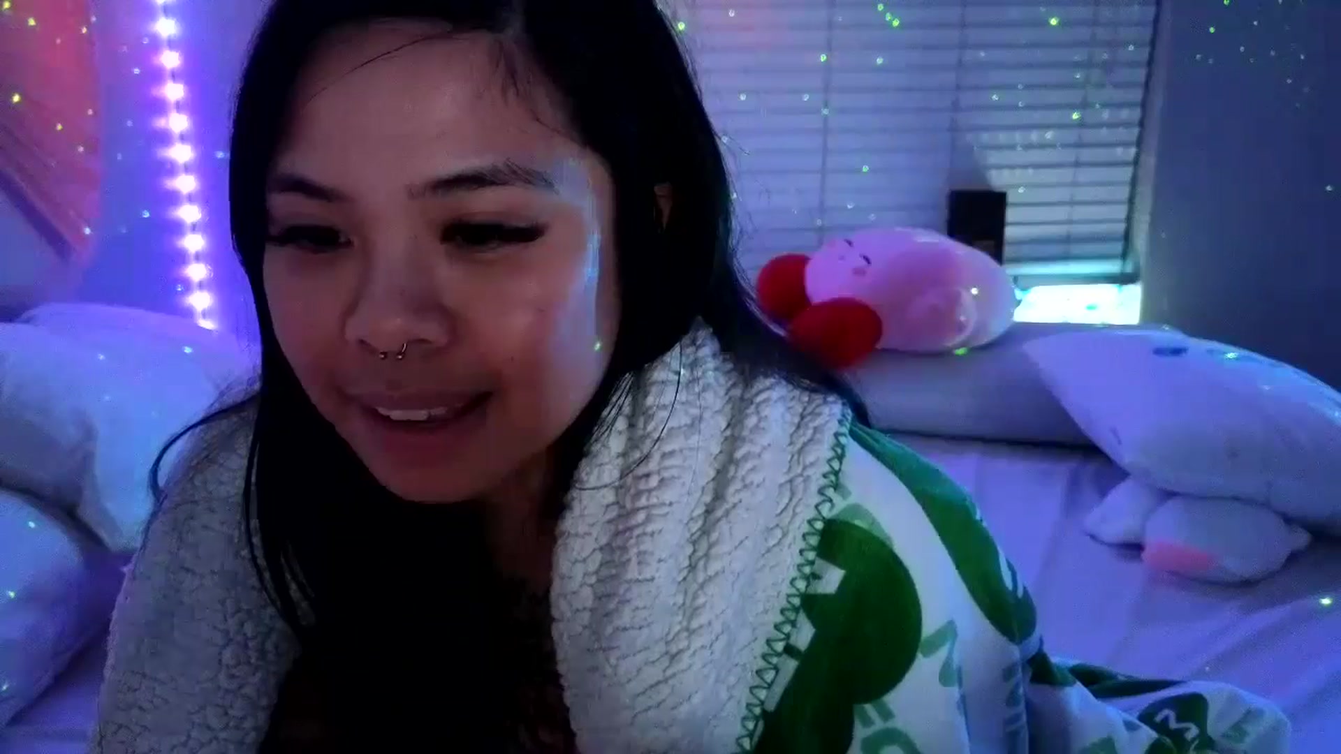 Gallery image thumbnail from dolllface's myfreecams stream on, 09/16/2024, 09:32 image 8 of 20
