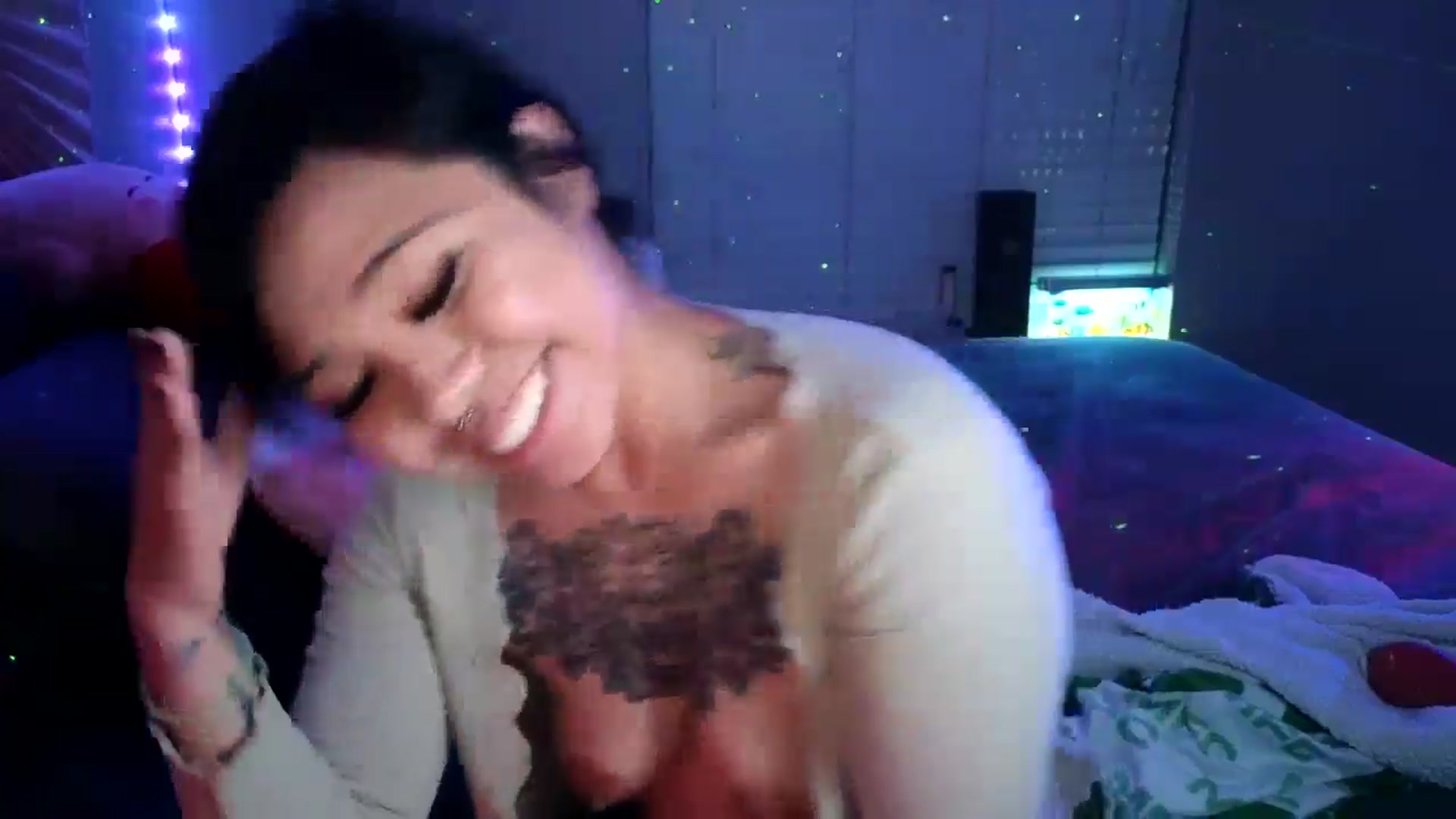 Gallery image thumbnail from dolllface's myfreecams stream on, 09/18/2024, 08:45 image 20 of 20