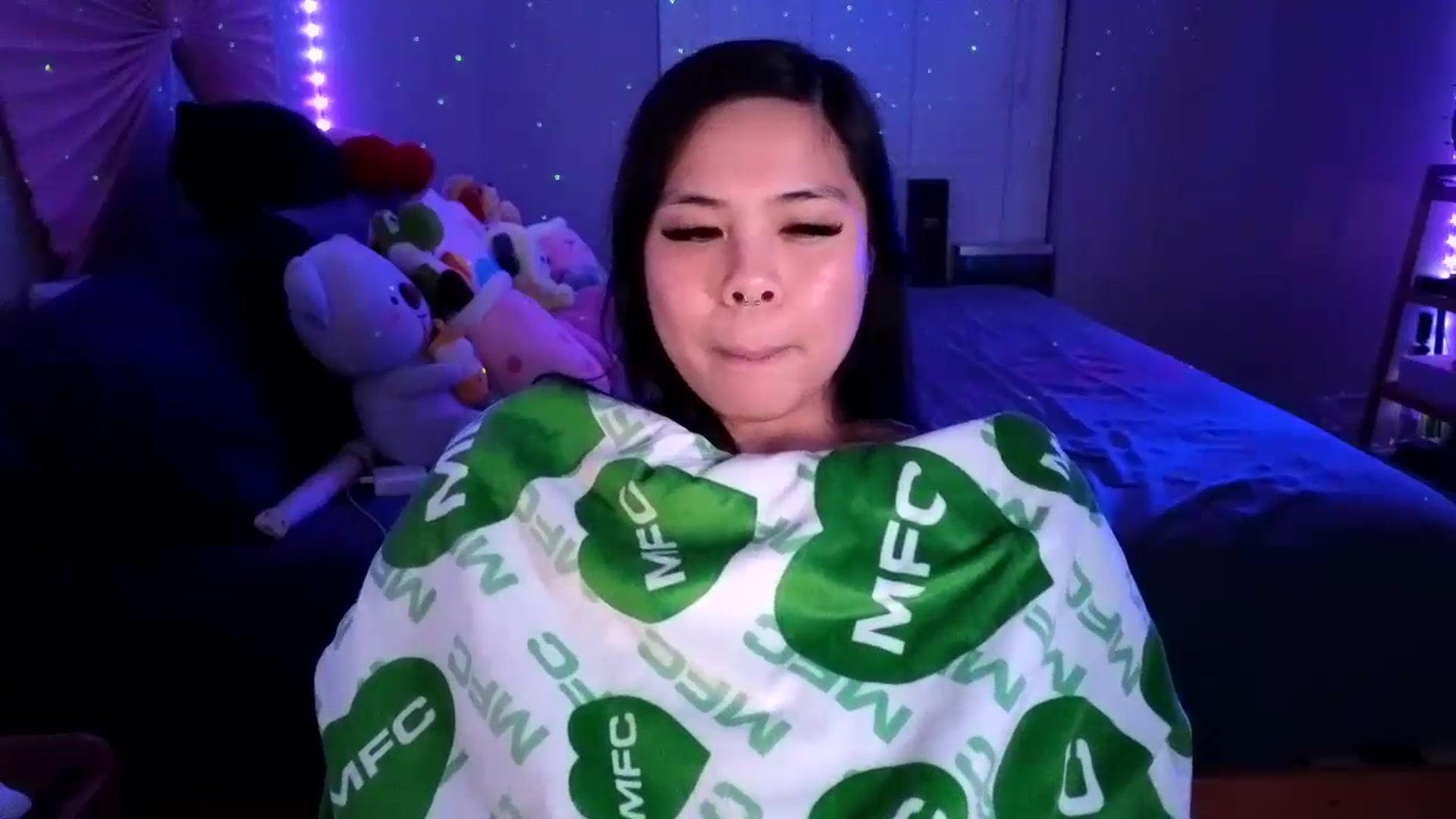 Gallery image thumbnail from dolllface's myfreecams stream on, 09/20/2024, 10:04 image 5 of 20