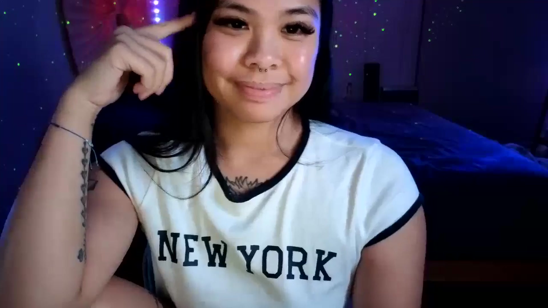 Gallery image thumbnail from dolllface's myfreecams stream on, 09/21/2024, 08:33 image 5 of 20