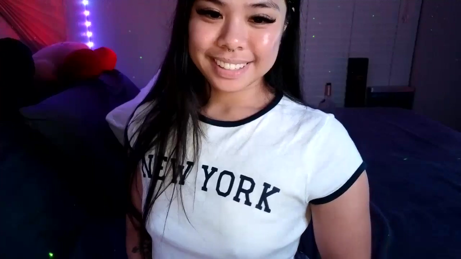 Gallery image thumbnail from dolllface's myfreecams stream on, 09/21/2024, 08:33 image 19 of 20