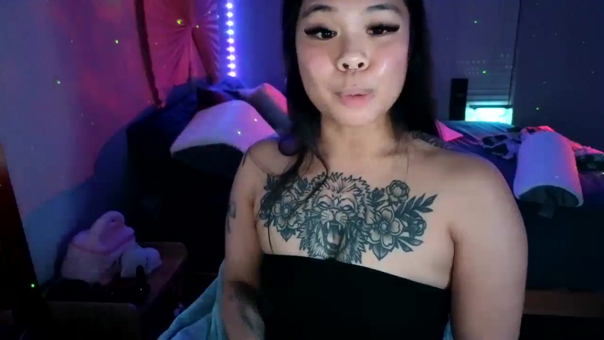Gallery image thumbnail from dolllface's myfreecams stream on, 09/25/2024, 06:18 image 10 of 20