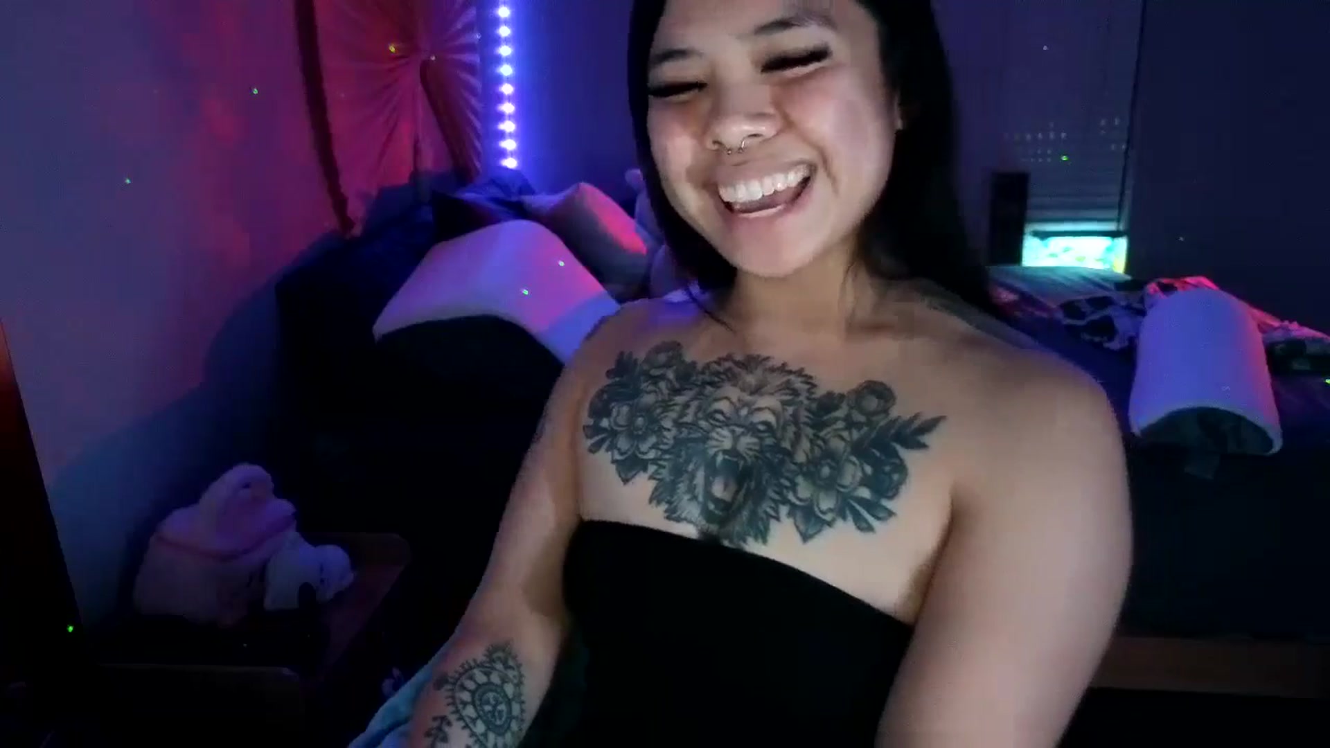 Gallery image thumbnail from dolllface's myfreecams stream on, 09/25/2024, 06:18 image 13 of 20