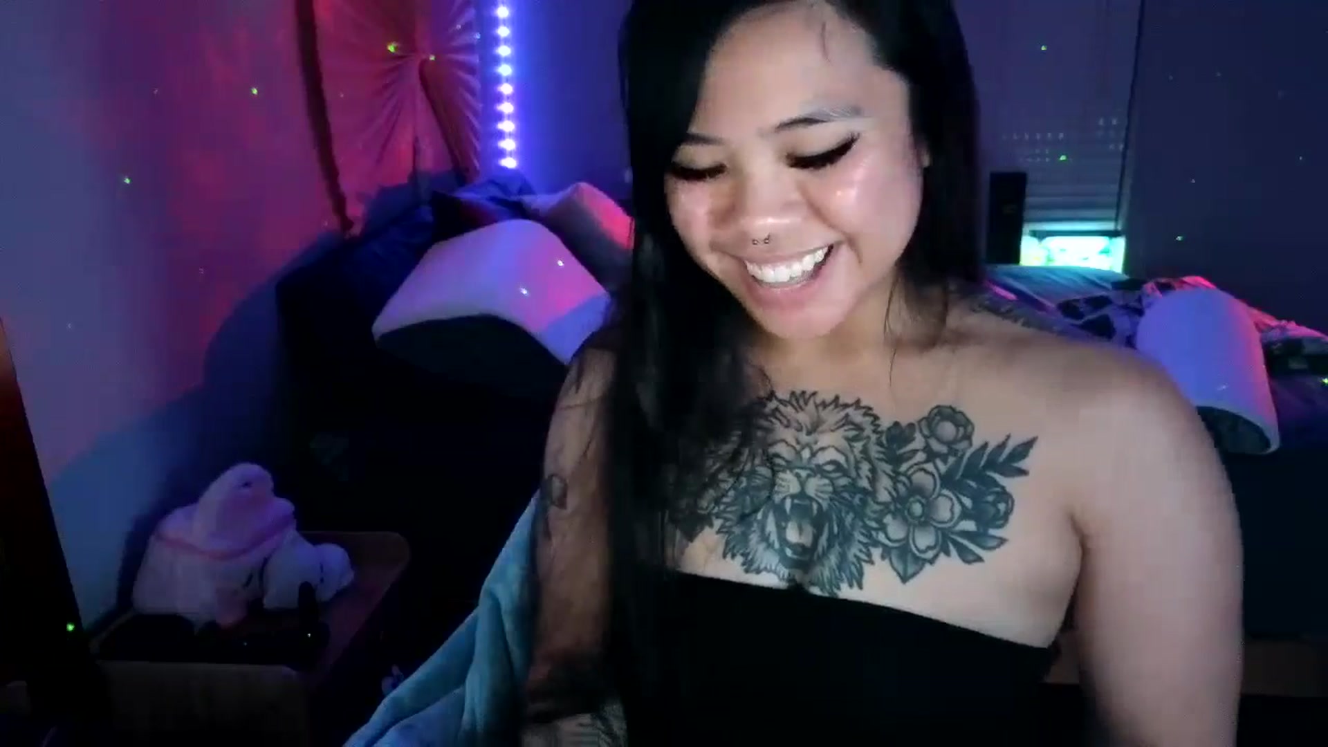 Gallery image thumbnail from dolllface's myfreecams stream on, 09/25/2024, 06:18 image 12 of 20