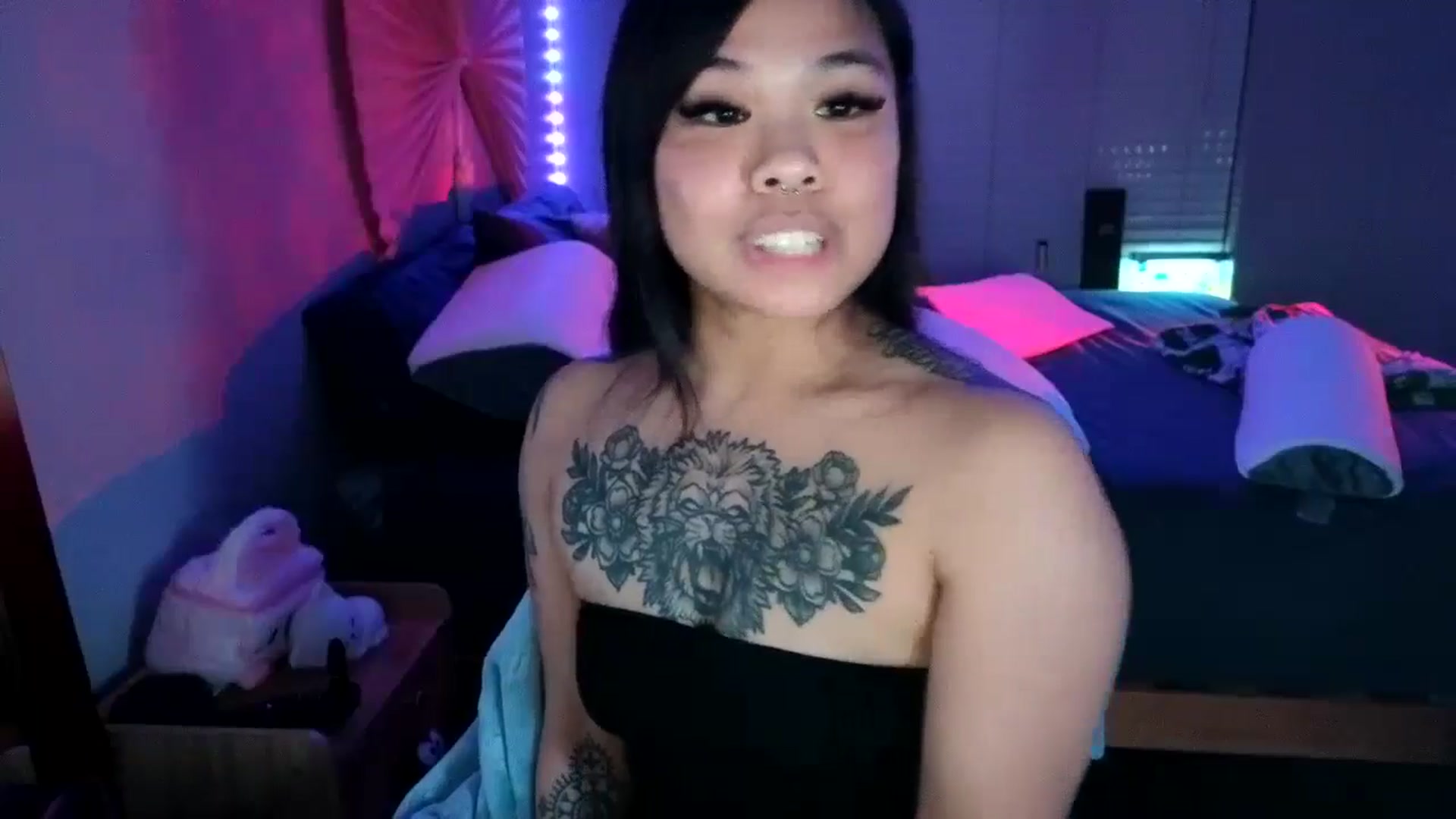 Gallery image thumbnail from dolllface's myfreecams stream on, 09/25/2024, 06:18 image 15 of 20