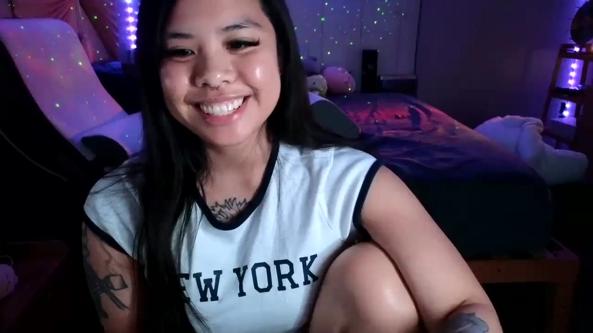 Gallery image thumbnail from dolllface's myfreecams stream on, 10/08/2024, 07:03 image 5 of 20