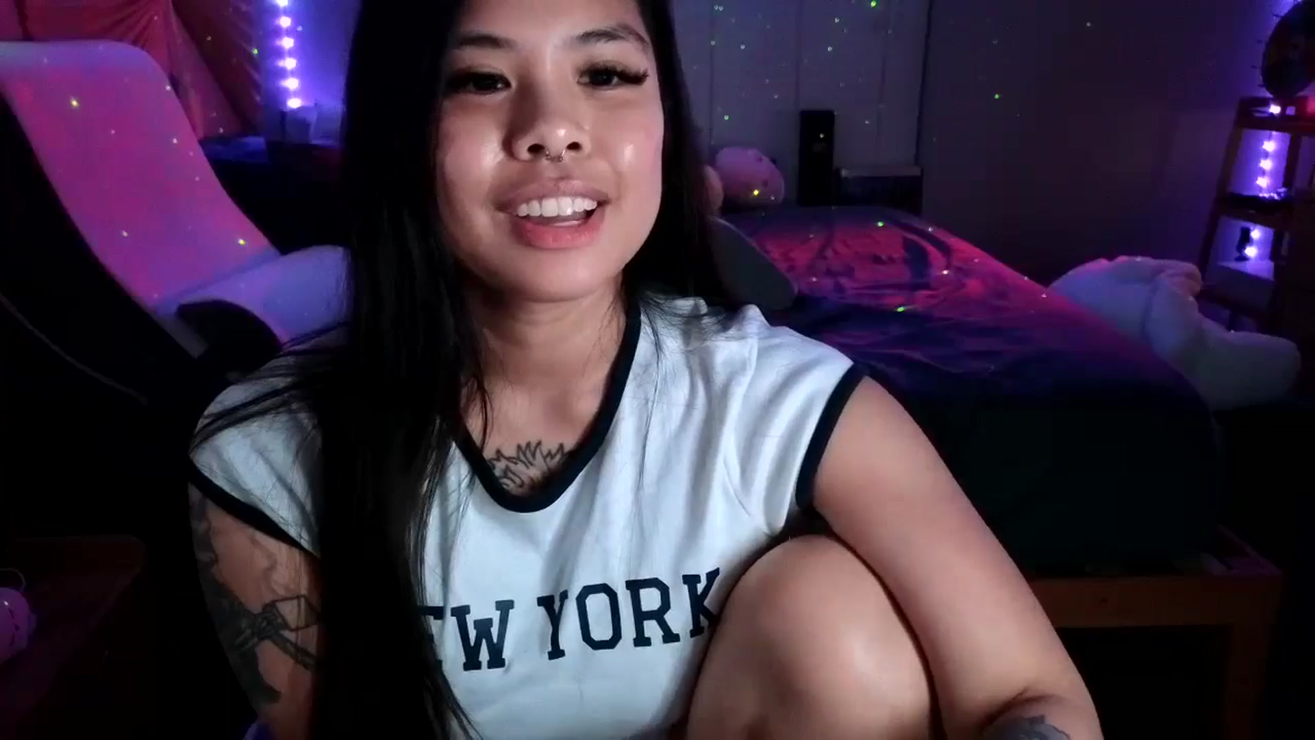 Gallery image thumbnail from dolllface's myfreecams stream on, 10/08/2024, 07:03 image 2 of 20