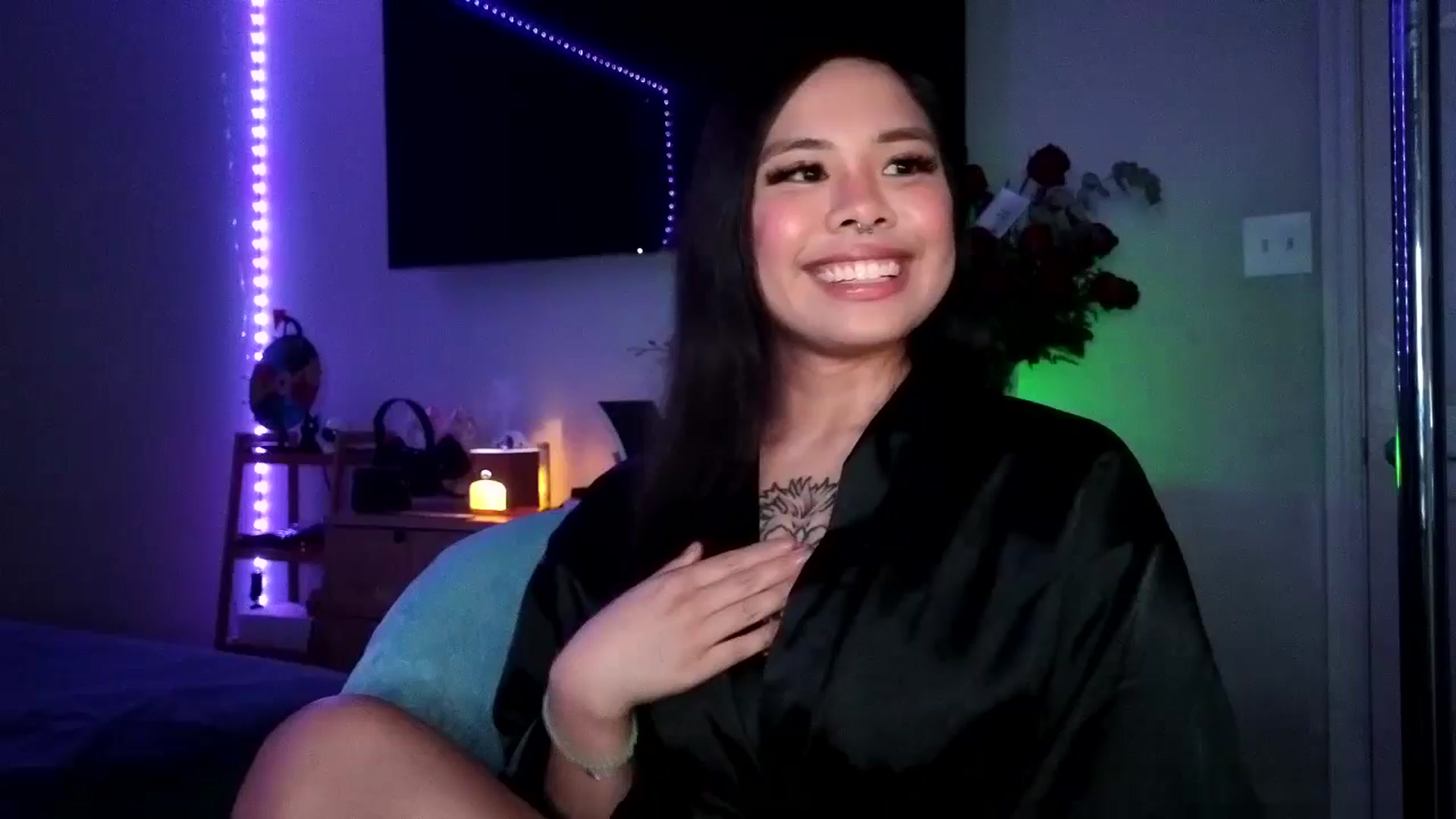 Gallery image thumbnail from dolllface's myfreecams stream on, 10/13/2024, 11:53 image 12 of 20