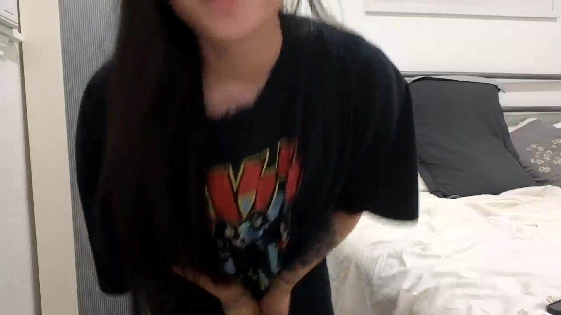 Gallery image thumbnail from dolllface's myfreecams stream on, 10/18/2024, 07:53 image 5 of 20