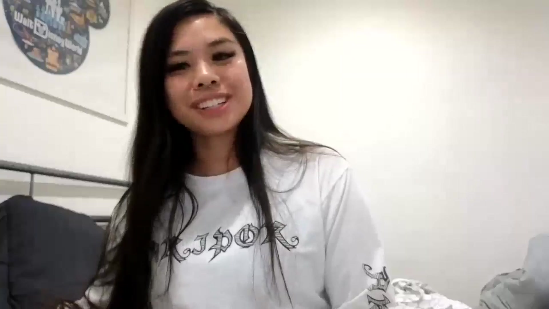Gallery image thumbnail from dolllface's myfreecams stream on, 10/19/2024, 09:29 image 12 of 20