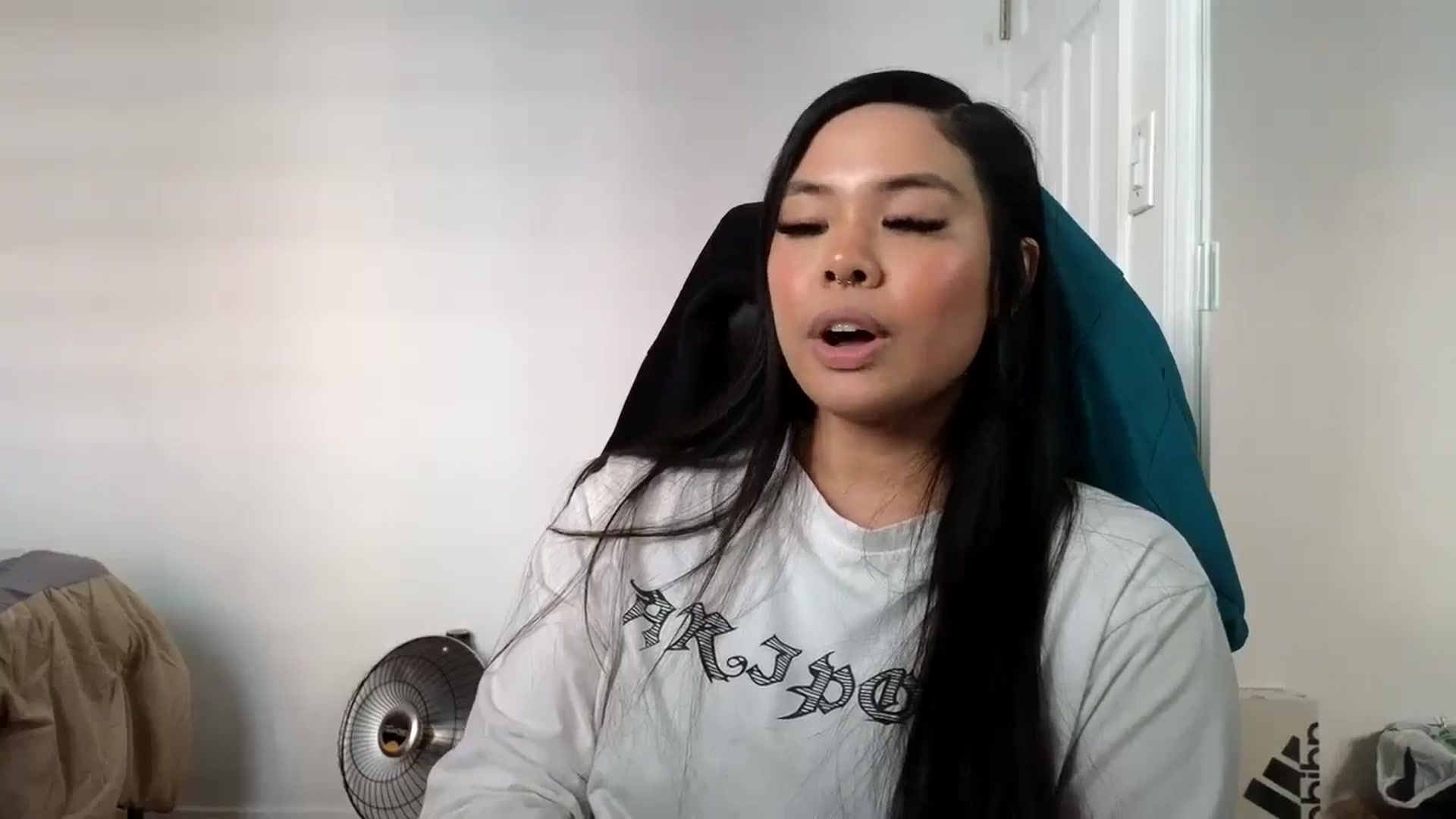 Gallery image thumbnail from dolllface's myfreecams stream on, 10/19/2024, 23:27 image 20 of 20