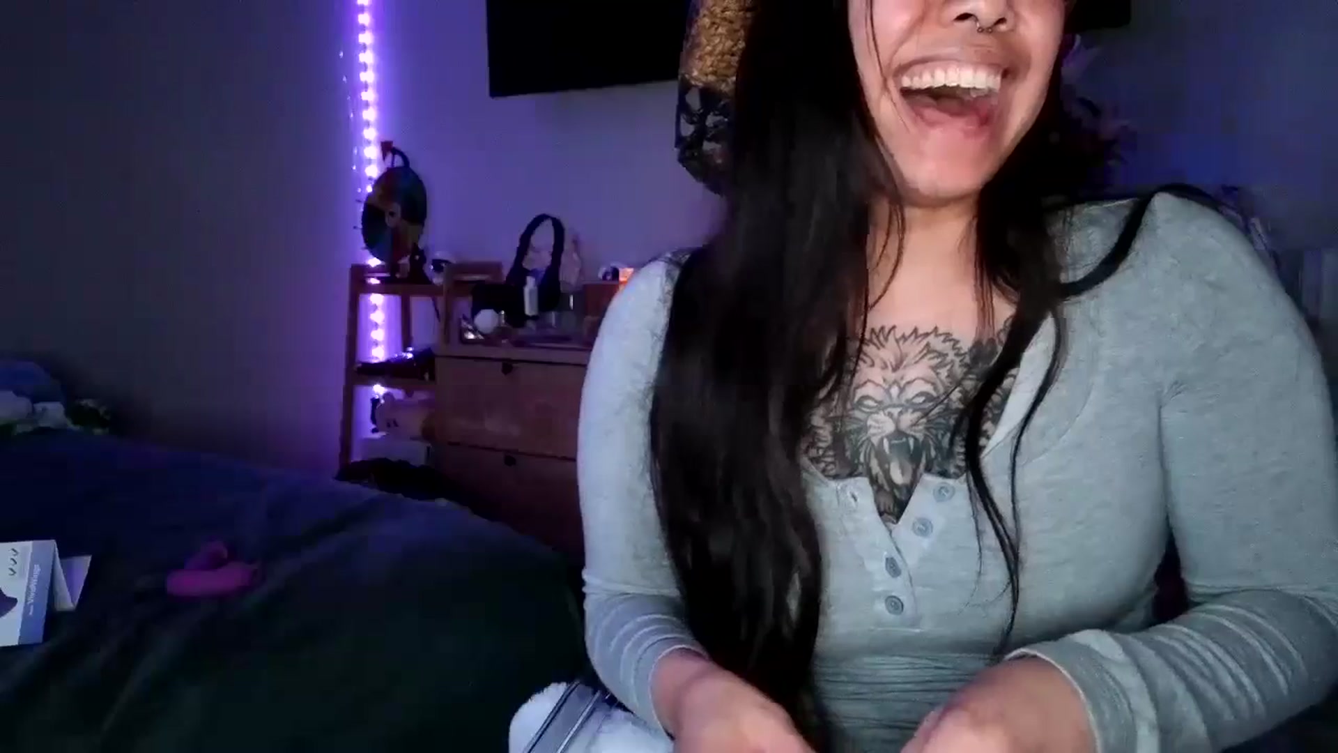Gallery image thumbnail from dolllface's myfreecams stream on, 11/16/2024, 11:37 image 5 of 20