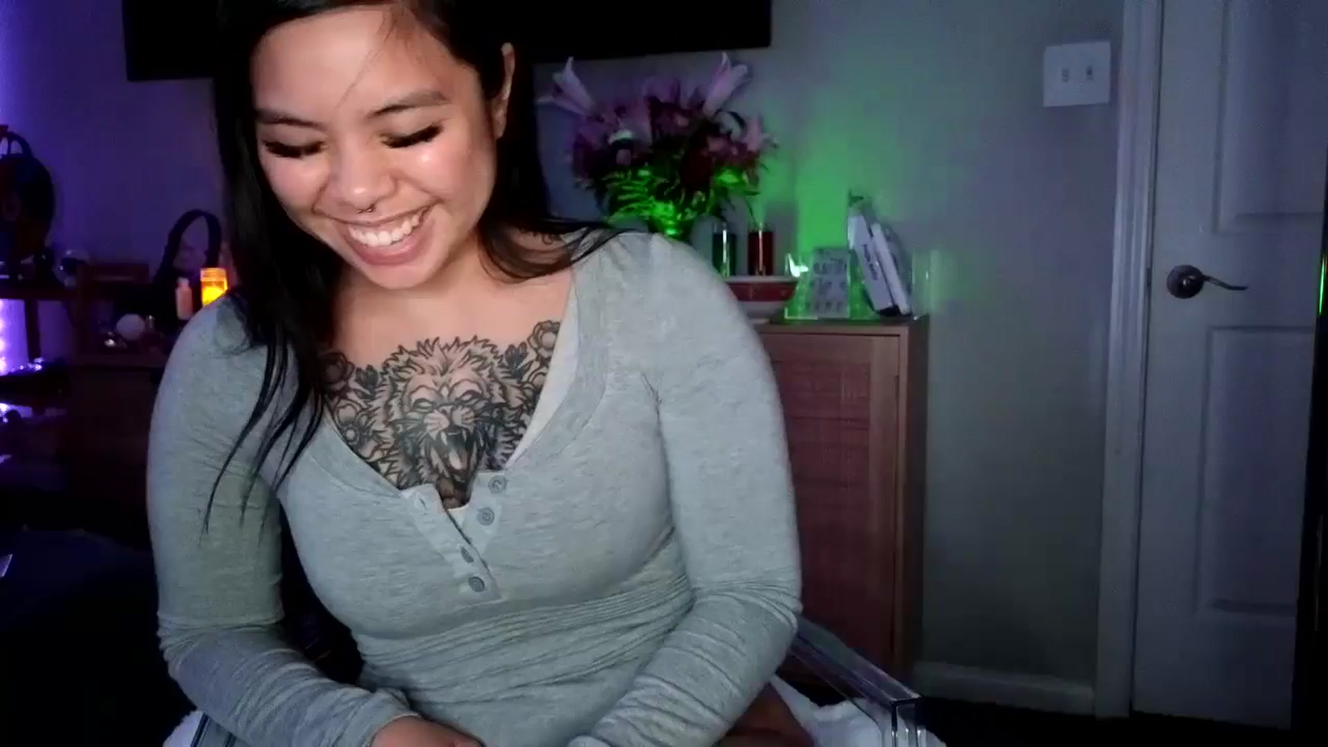 Gallery image thumbnail from dolllface's myfreecams stream on, 11/16/2024, 12:23 image 1 of 20