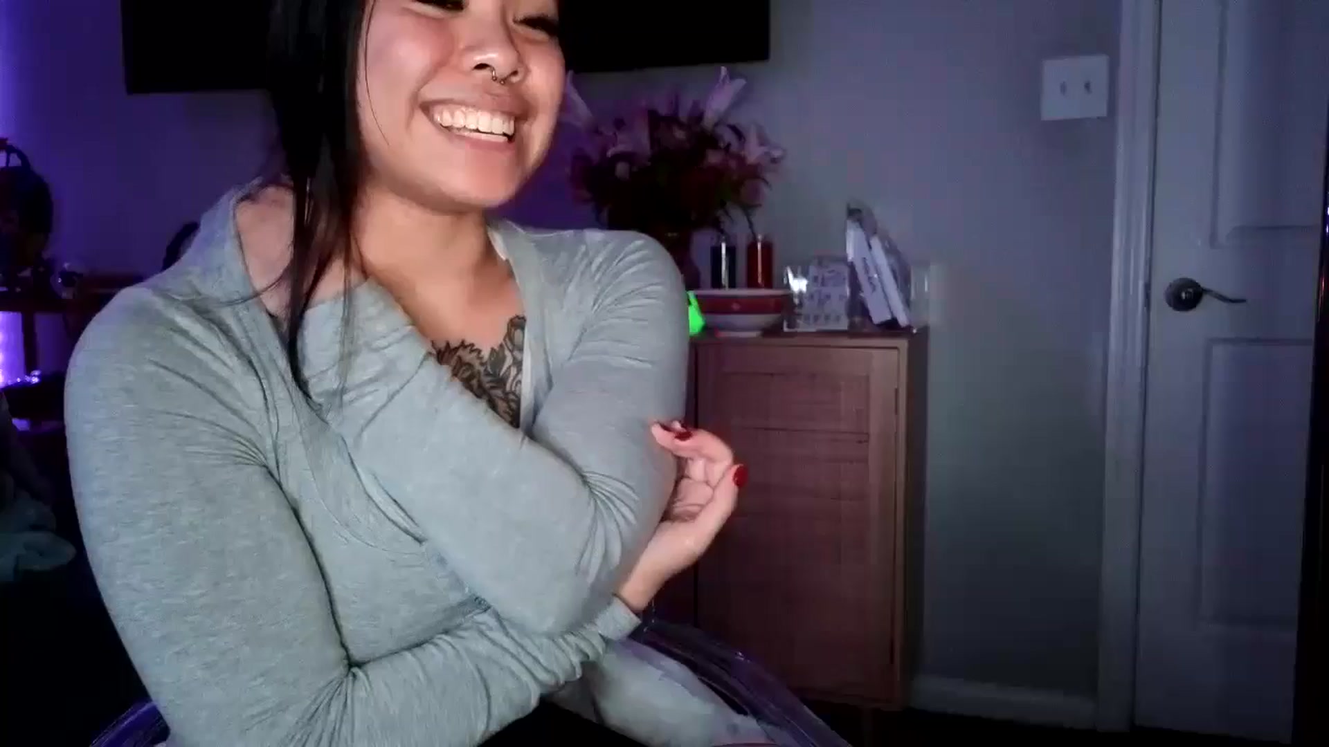 Gallery image thumbnail from dolllface's myfreecams stream on, 11/16/2024, 12:23 image 18 of 20