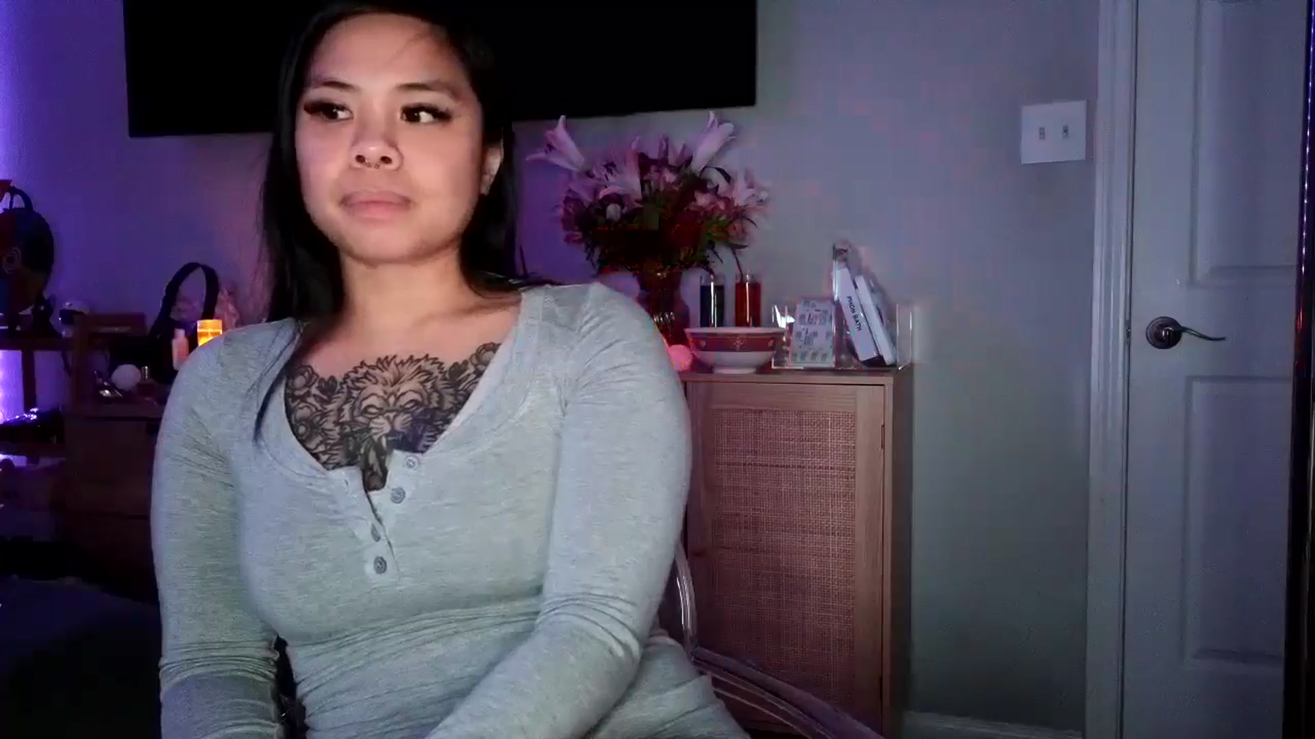 Gallery image thumbnail from dolllface's myfreecams stream on, 11/16/2024, 12:23 image 4 of 20