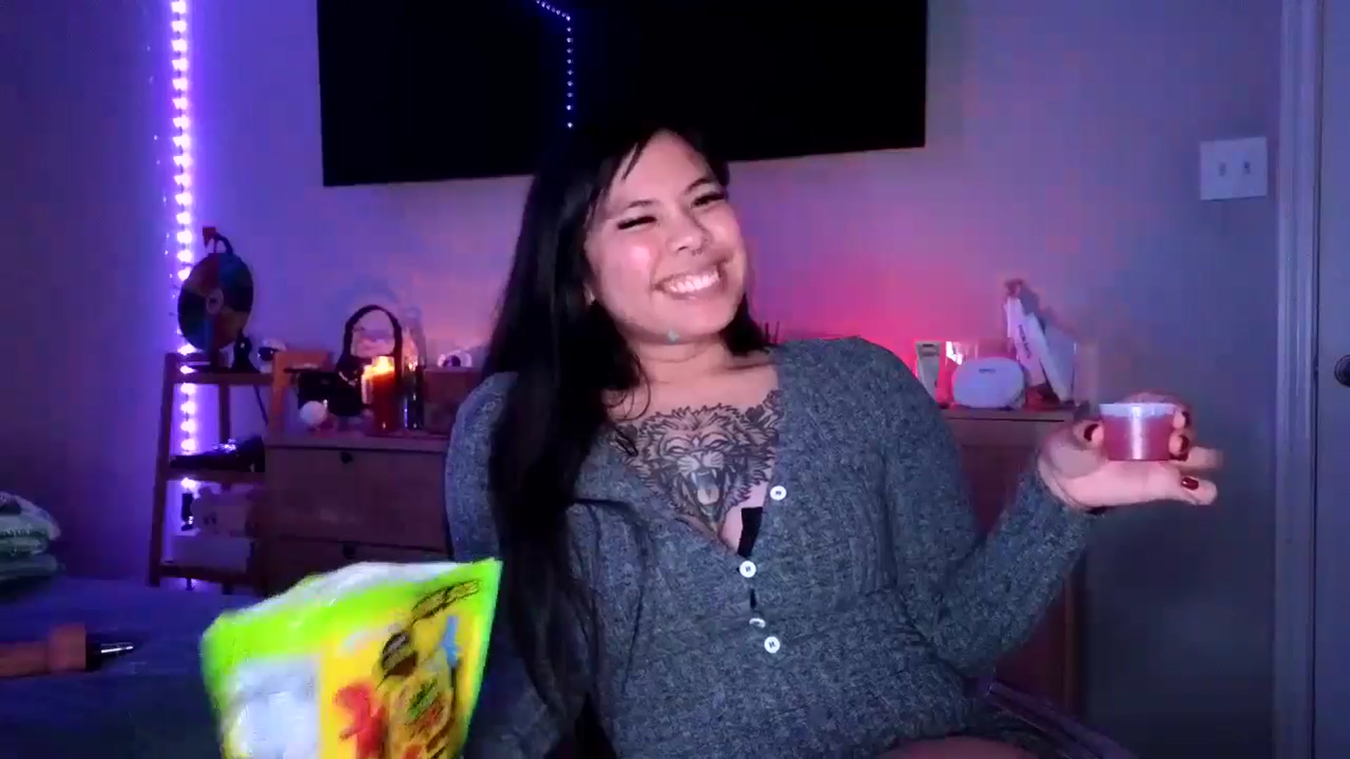 Gallery image thumbnail from dolllface's myfreecams stream on, 11/20/2024, 11:06 image 10 of 20