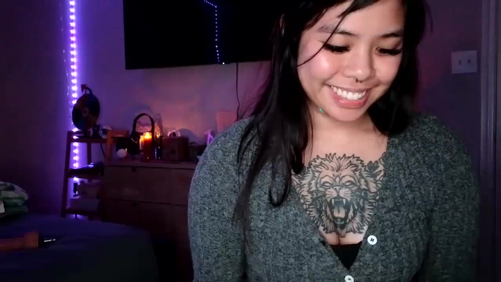 Gallery image thumbnail from dolllface's myfreecams stream on, 11/20/2024, 11:06 image 14 of 20