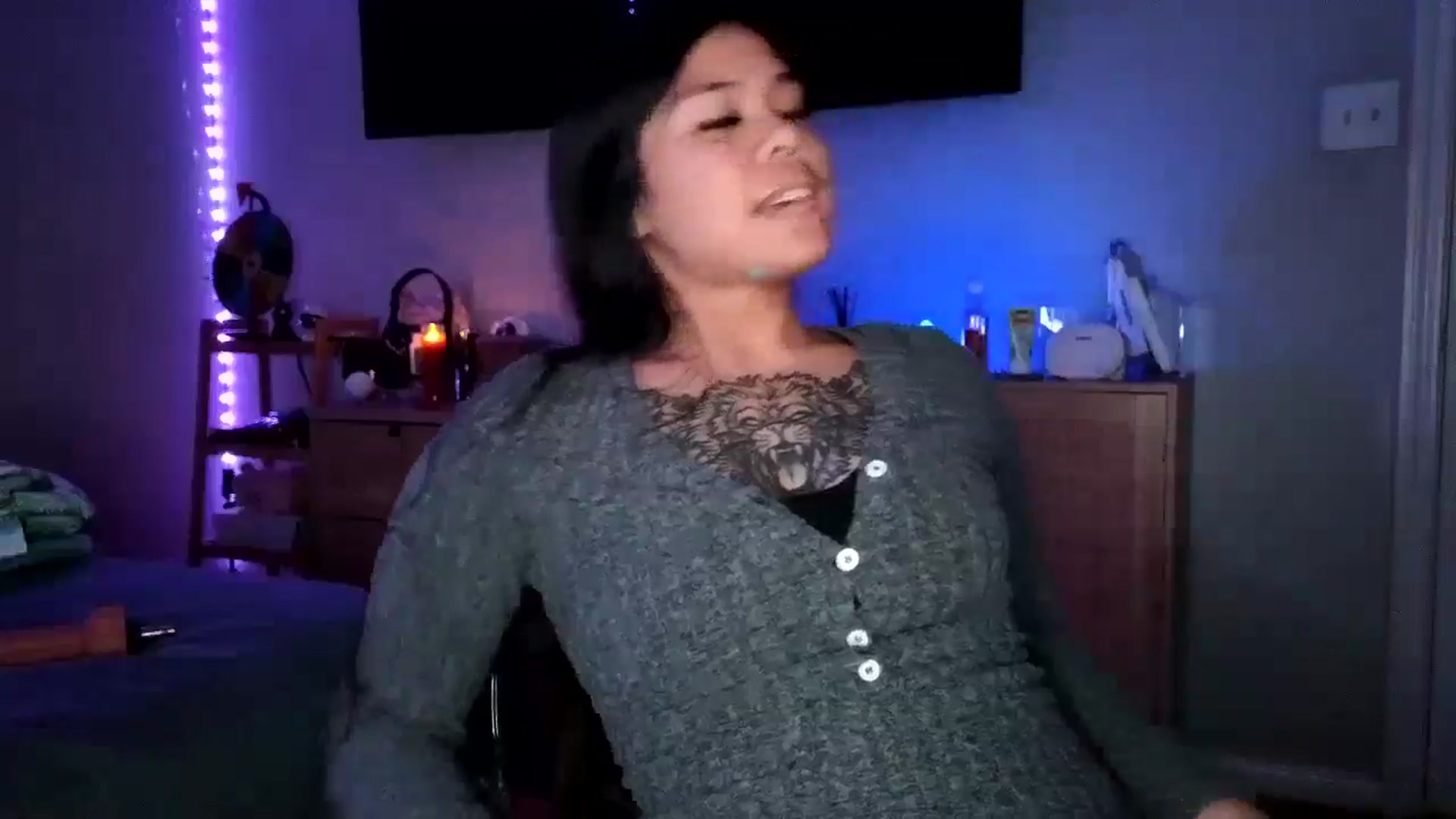 Gallery image thumbnail from dolllface's myfreecams stream on, 11/20/2024, 11:06 image 20 of 20