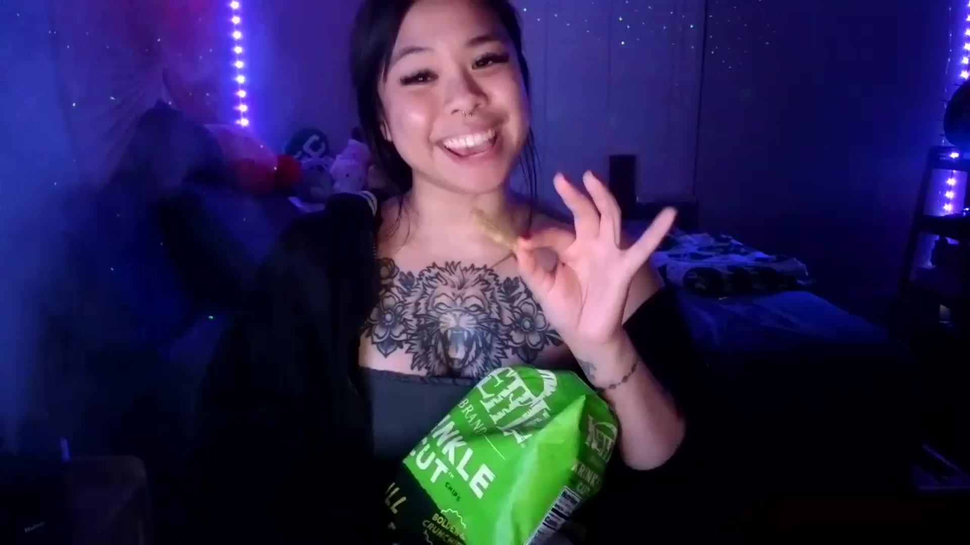 Gallery image thumbnail from dolllface's myfreecams stream on, 11/21/2024, 10:17 image 14 of 20
