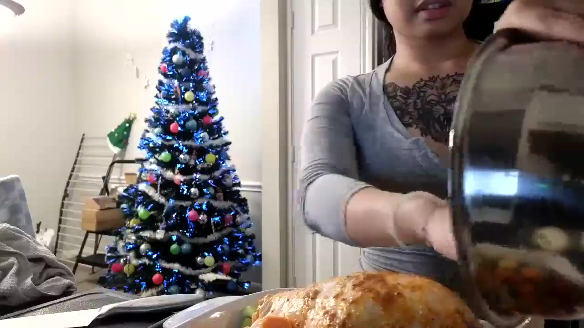 Gallery image thumbnail from dolllface's myfreecams stream on, 11/27/2024, 12:04 image 13 of 20